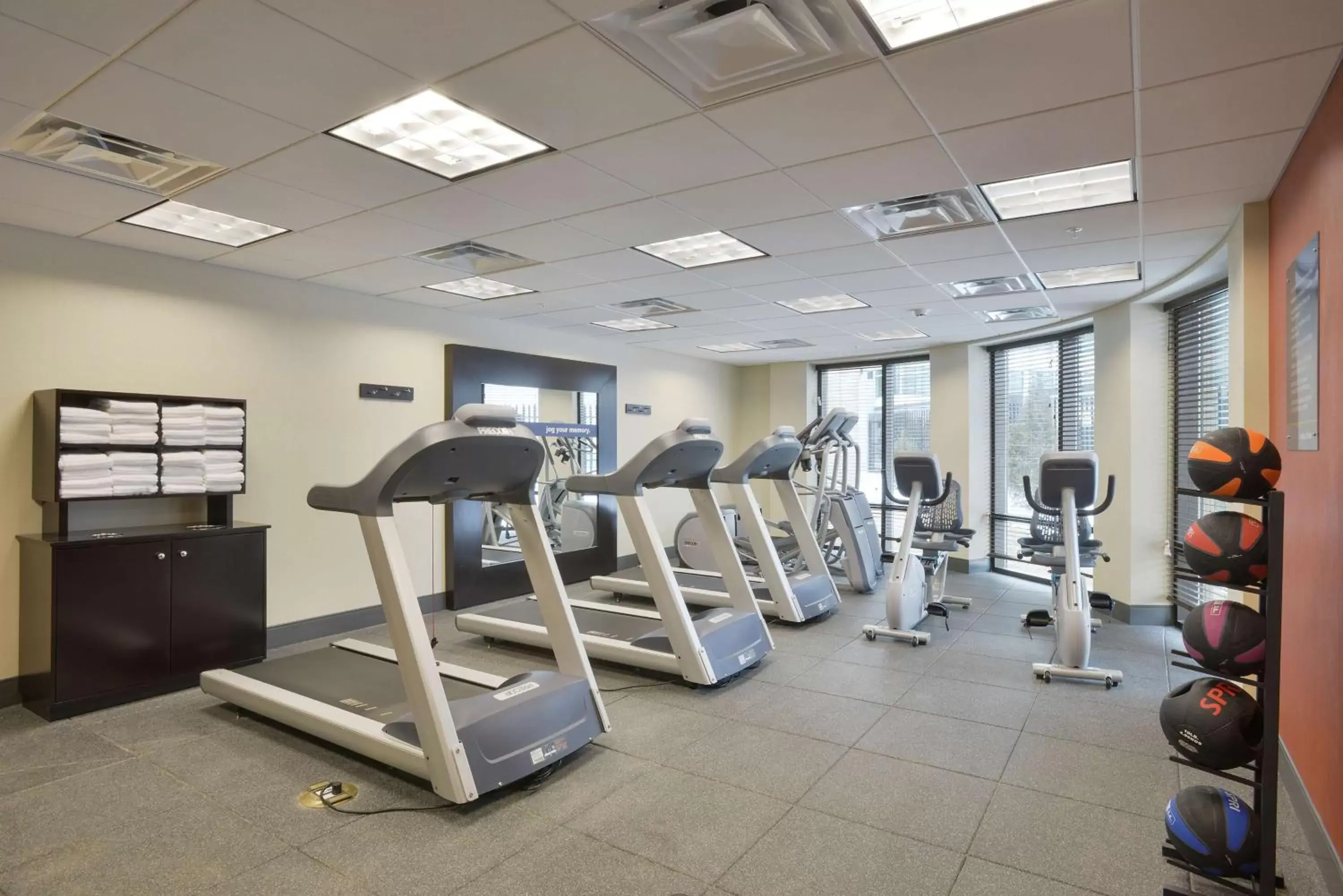 Fitness centre/facilities, Fitness Center/Facilities in Hampton Inn & Suites - Cincinnati/Kenwood, OH