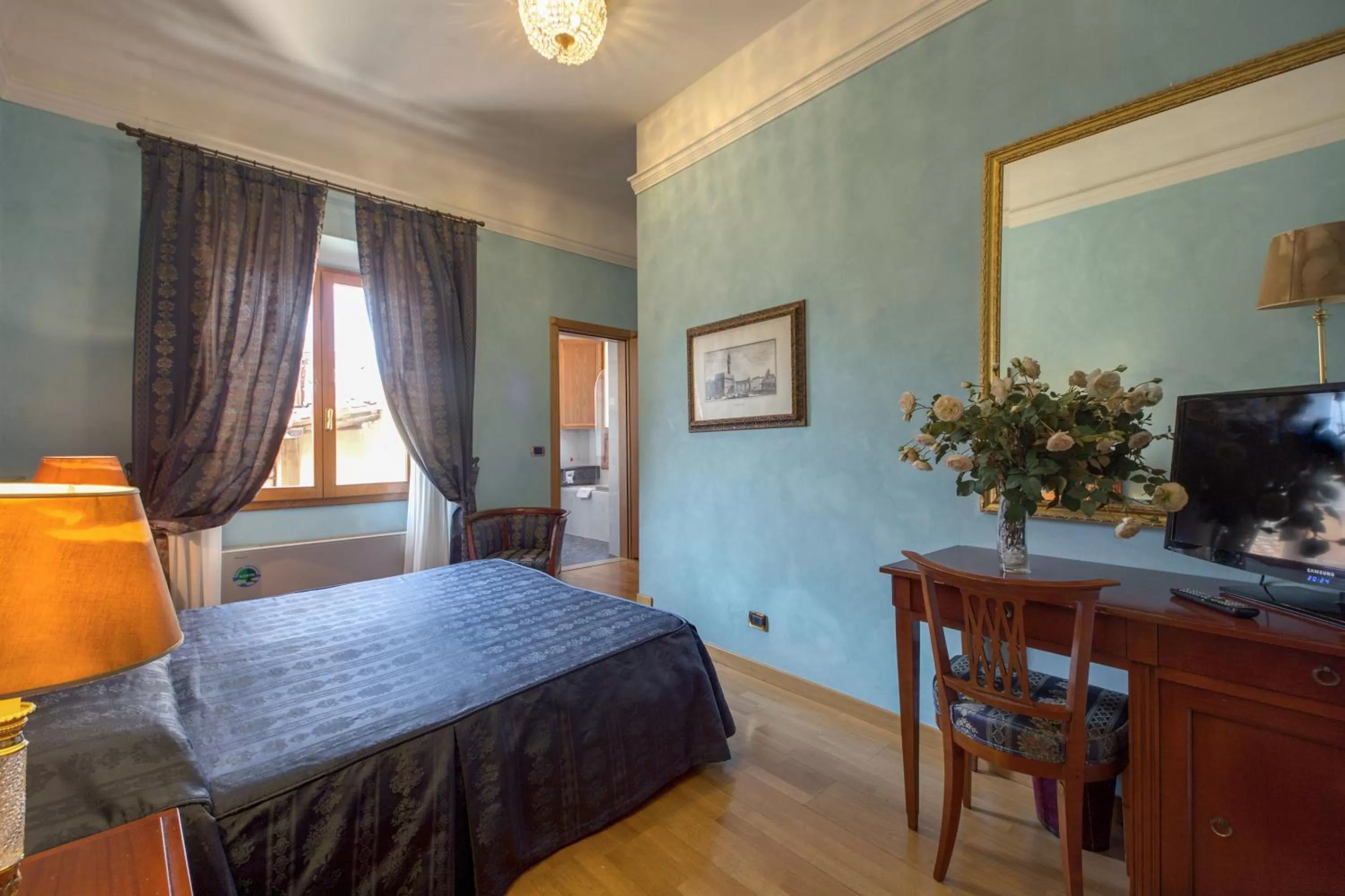 Bed in Hotel Bigallo