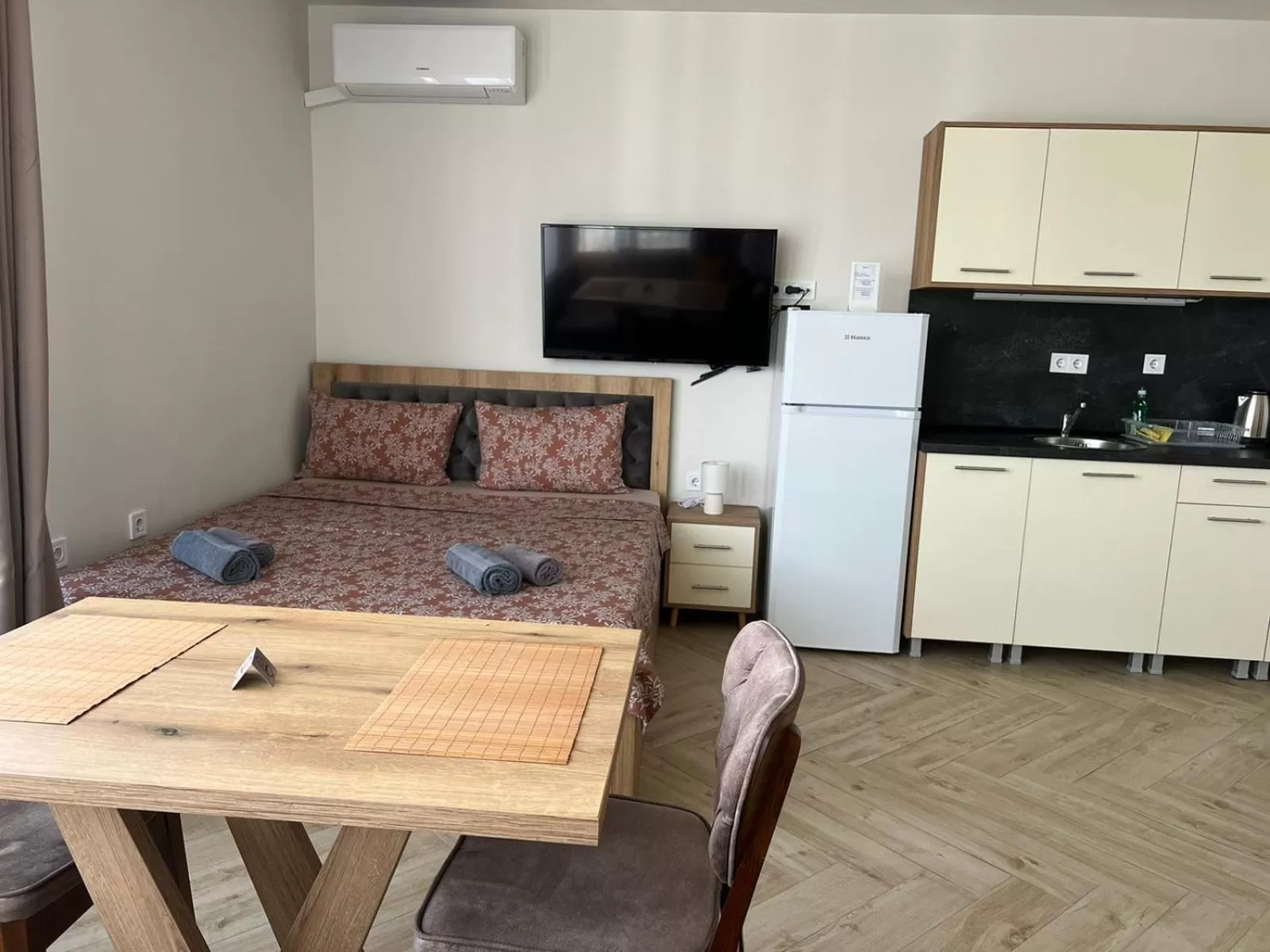 Dining Area in WOW Apartments