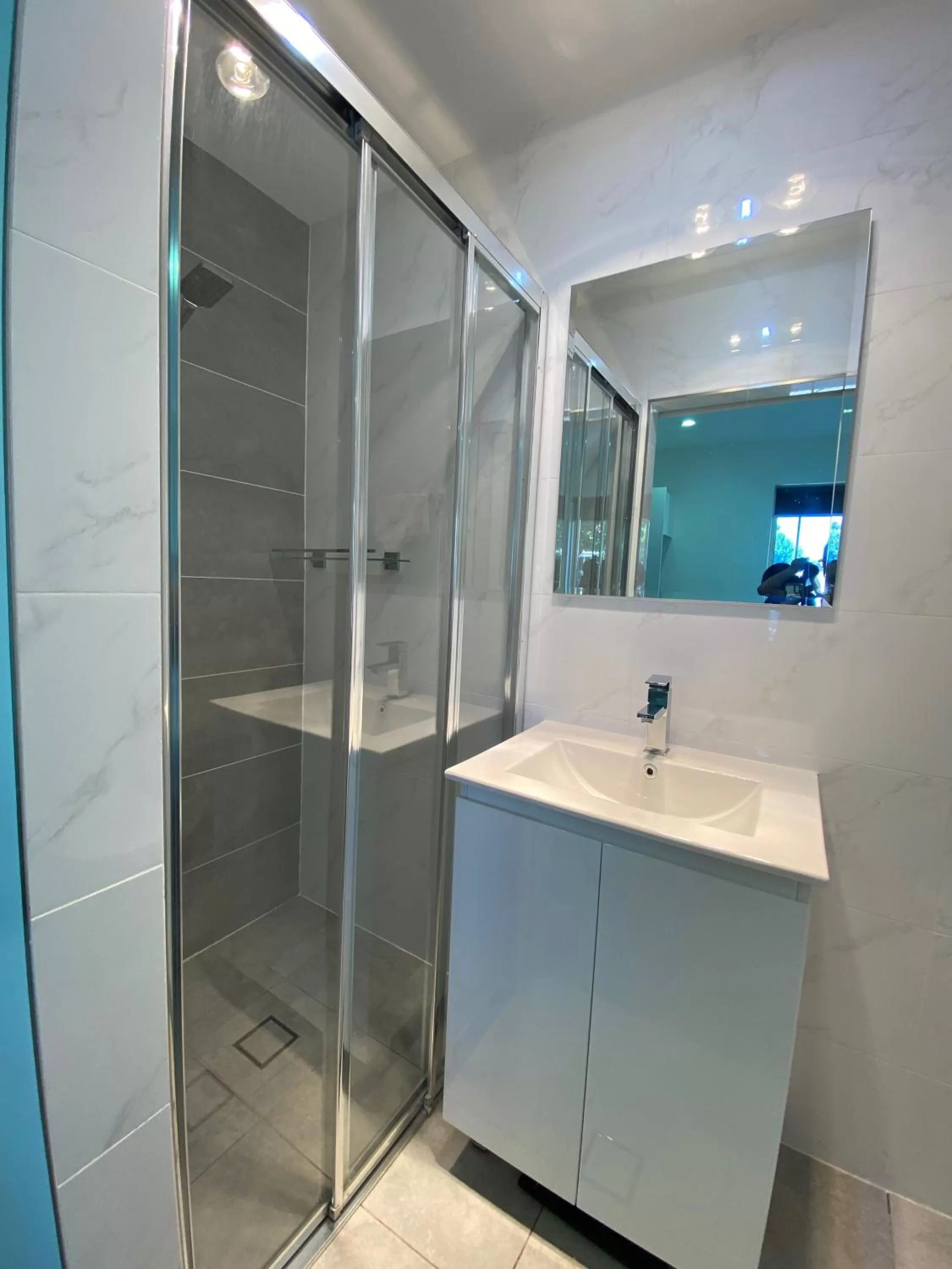 Shower in Central Motel Mudgee