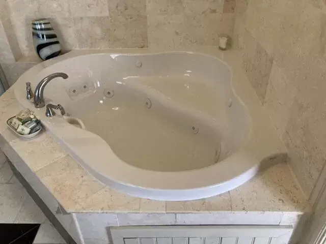 Bath, Bathroom in The Brandon Inn