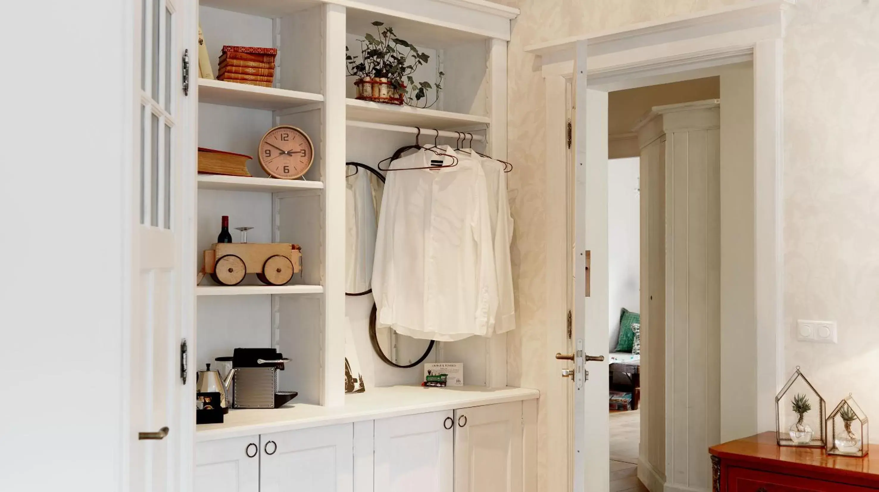 Bedroom, Bathroom in Hotel Station Amstelveen