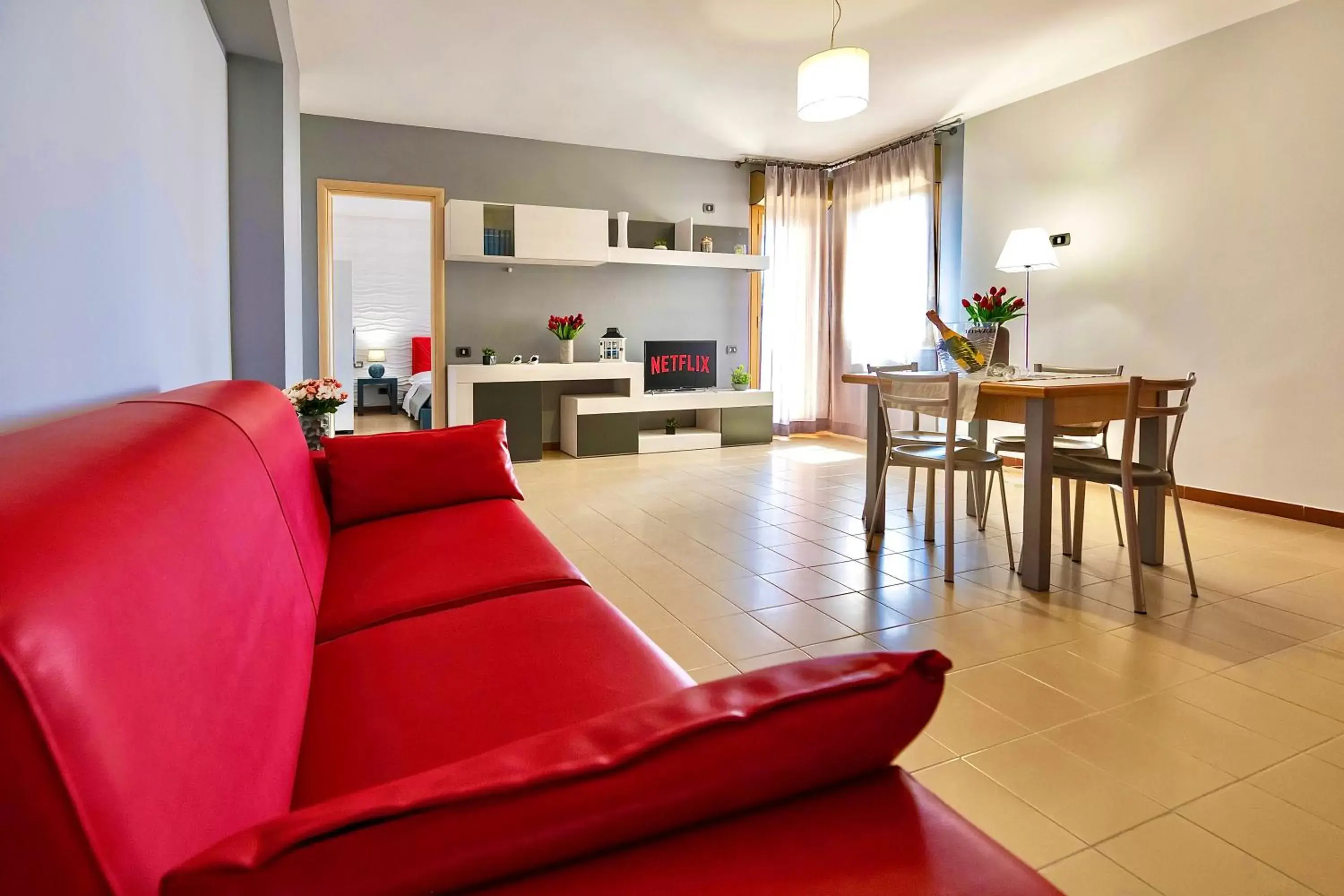 Kitchen or kitchenette, Seating Area in Aparthotel Isabella