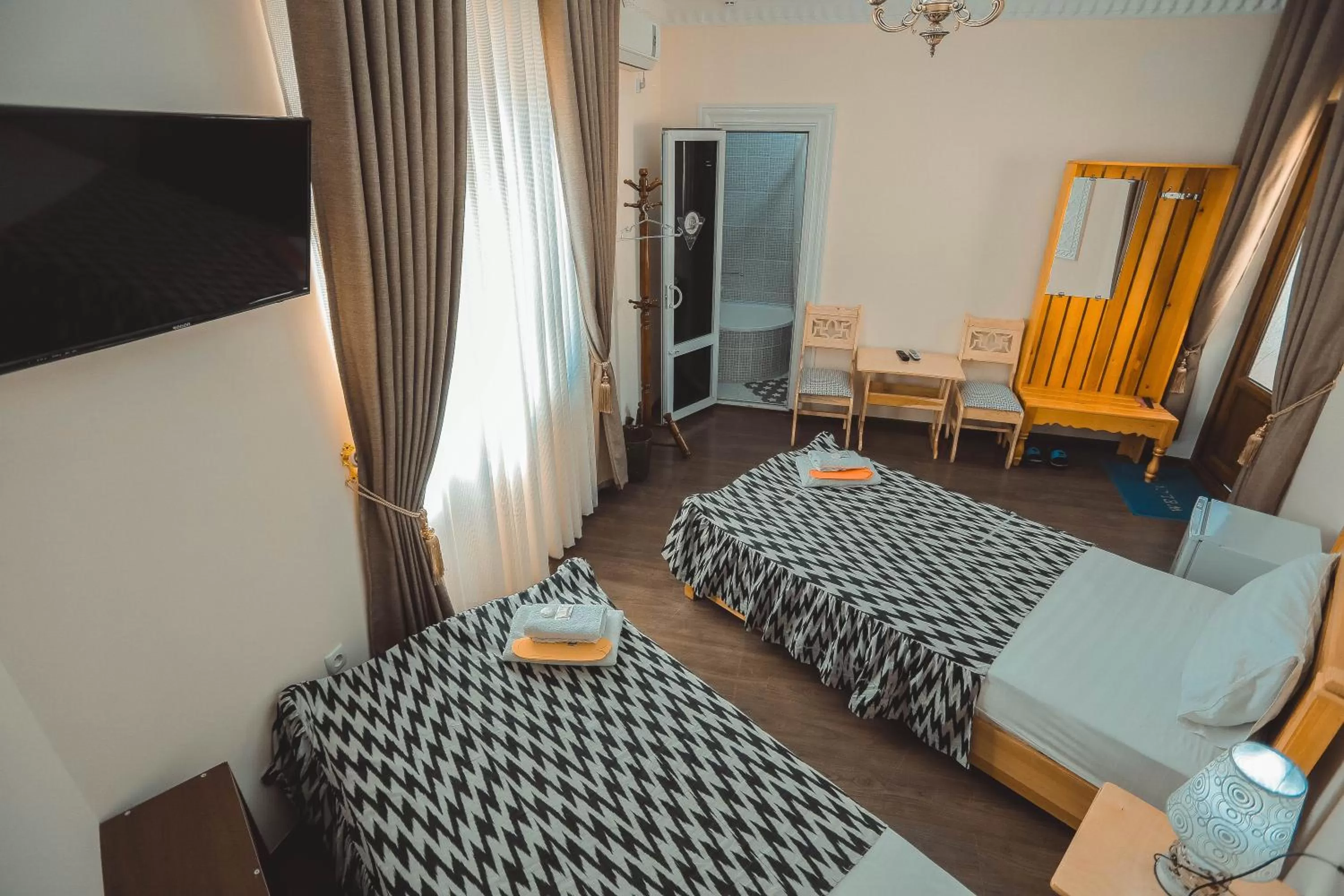 Photo of the whole room, Bed in Yasmin