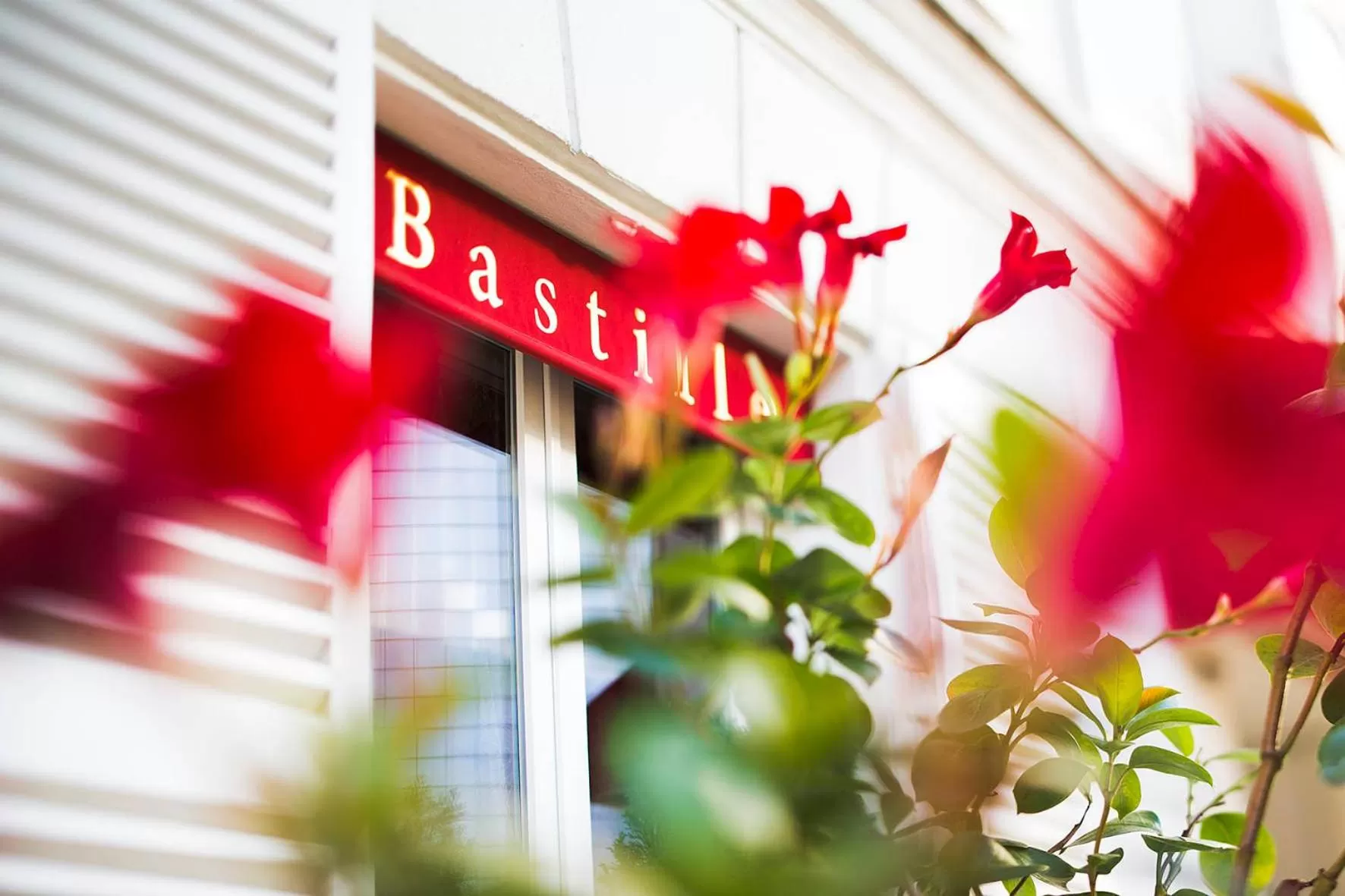 Facade/entrance in Hôtel Pavillon Bastille
