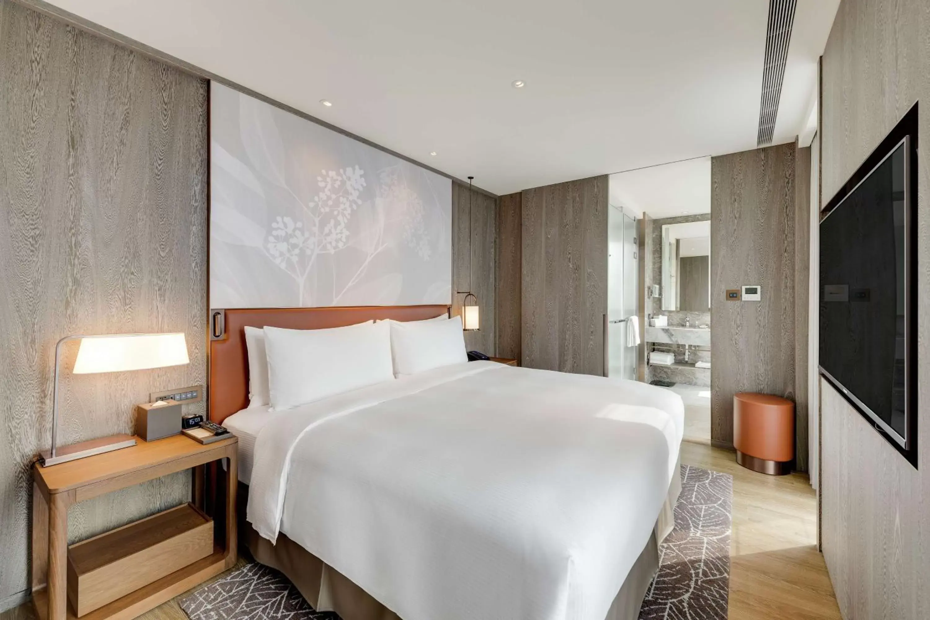 Bedroom, Bed in DoubleTree by Hilton Taipei Zhongshan