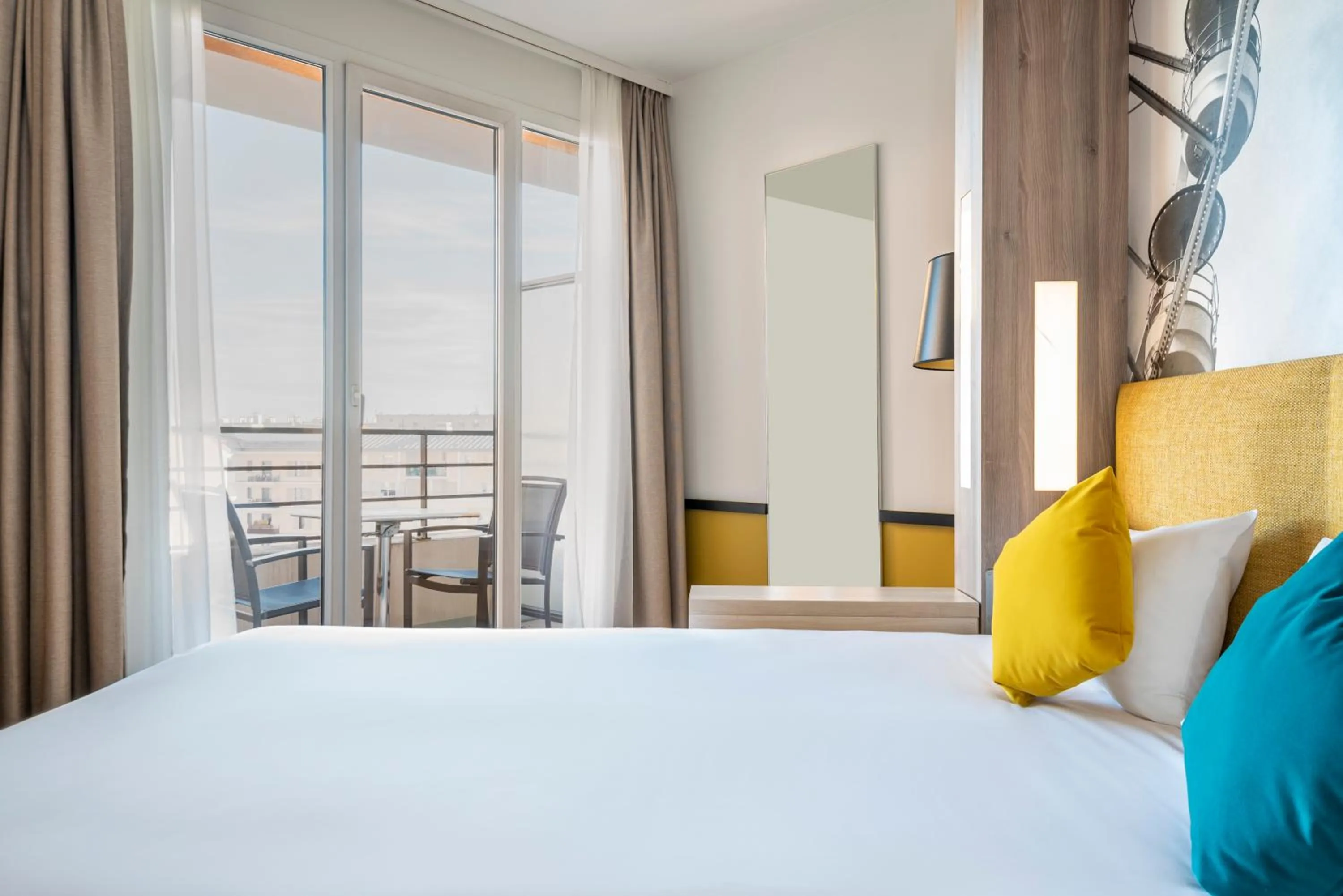 Photo of the whole room, Bed in Aparthotel Adagio Paris Montrouge