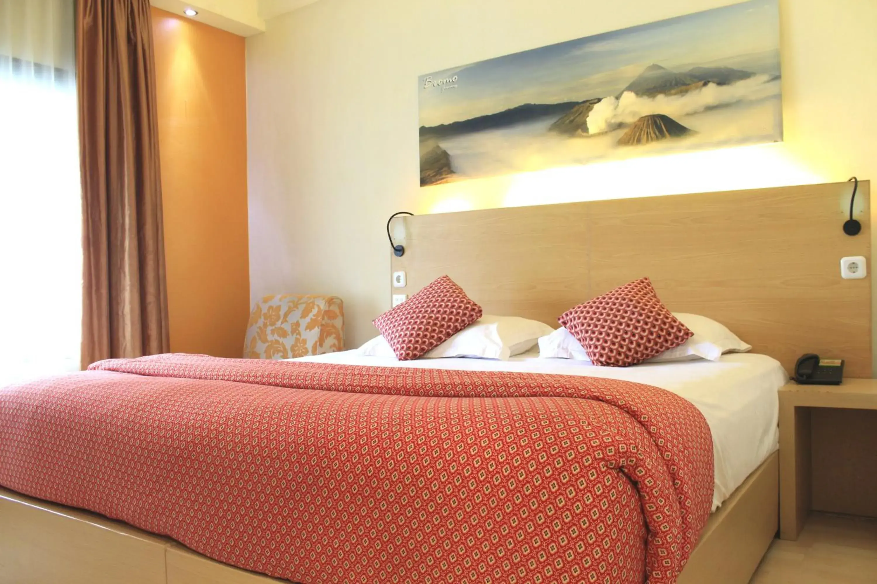 Bedroom, Bed in Lux Tychi Hotel Malang