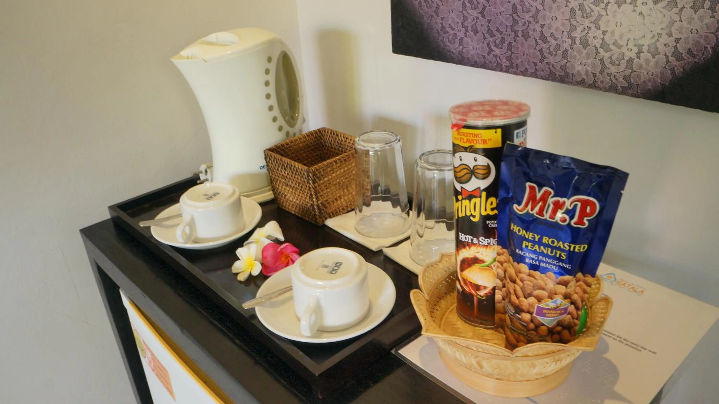 Coffee/tea facilities in Katala Suites and Villas