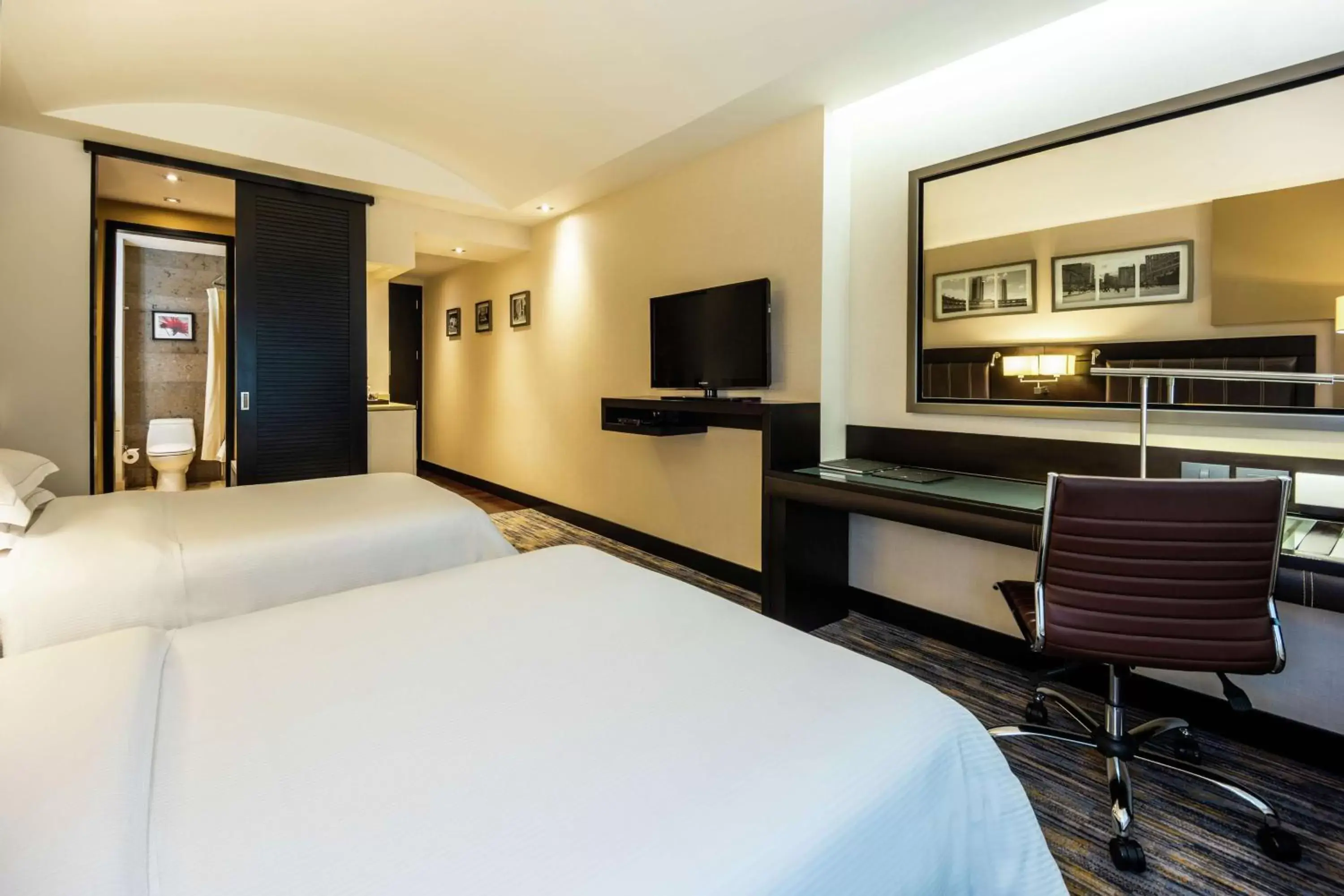 Bedroom in Hilton Bogotá