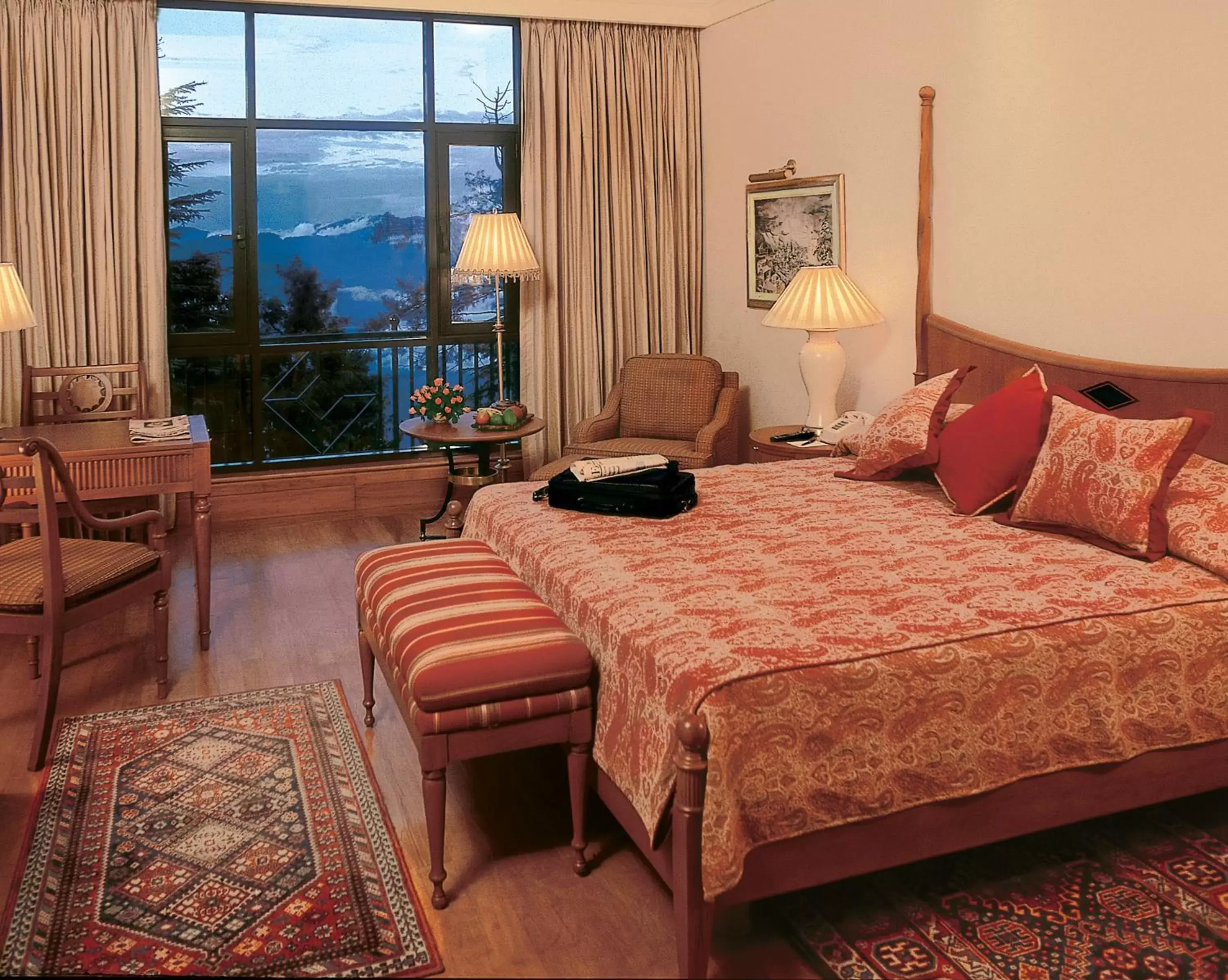 Bedroom, Bed in Wildflower Hall, An Oberoi Resort, Shimla