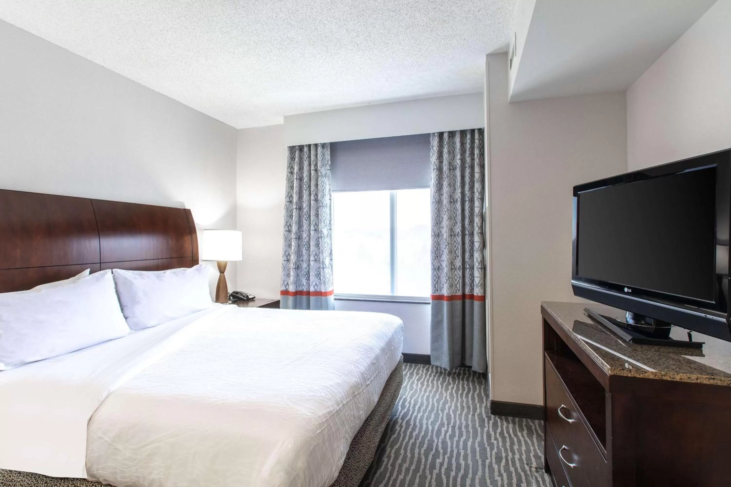 Bedroom, Bed in Hilton Garden Inn Lynchburg