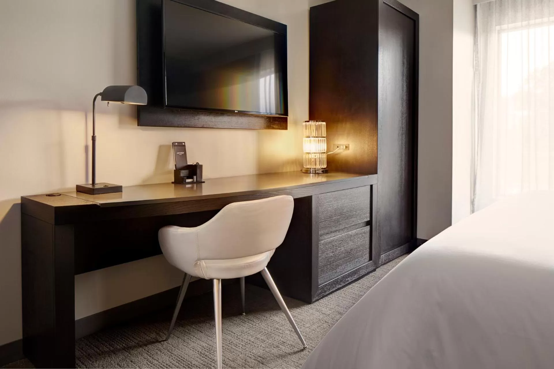 Photo of the whole room, Bed in Archer Hotel Florham Park