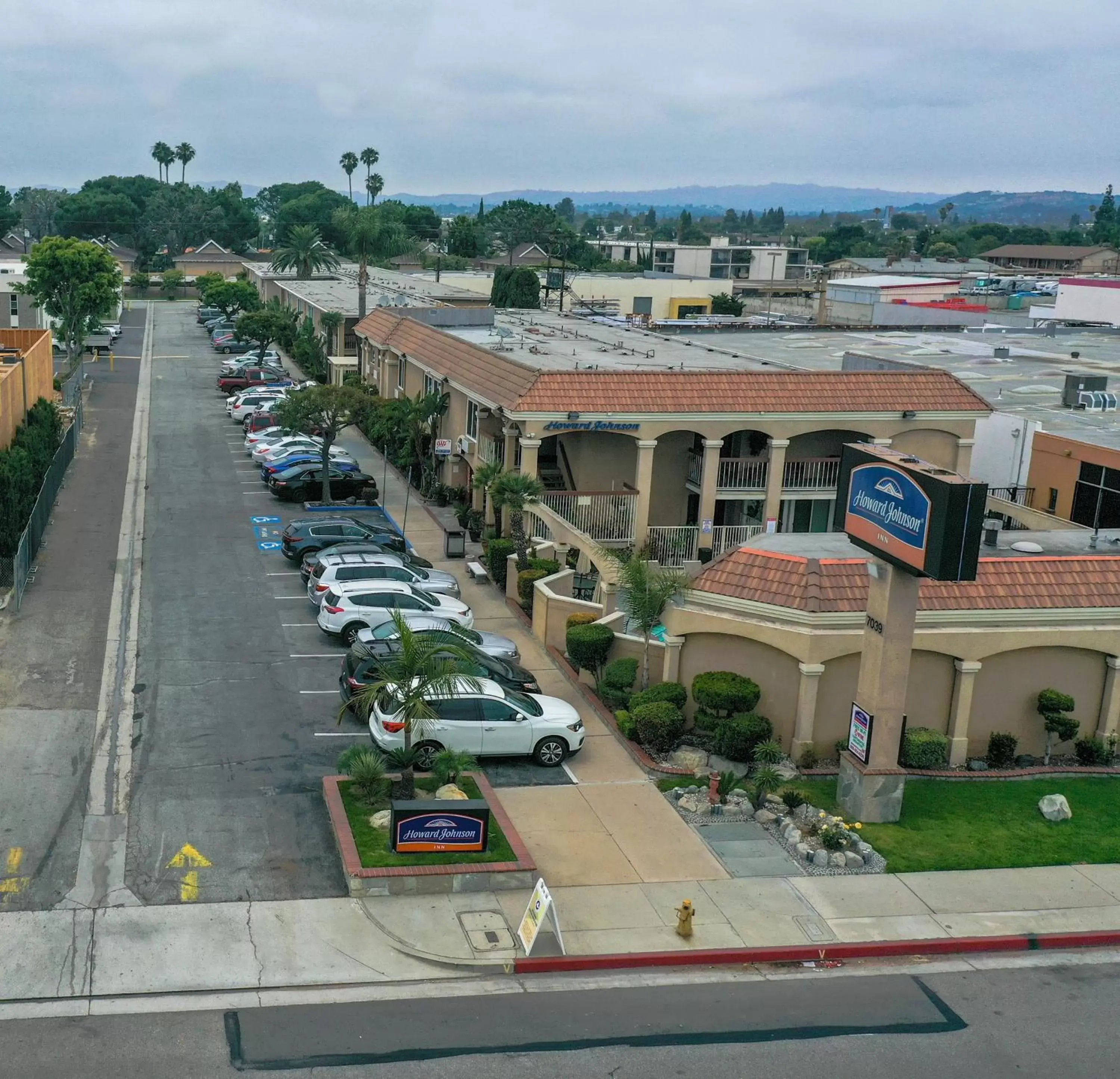 Bird's eye view in Howard Johnson by Wyndham Buena Park