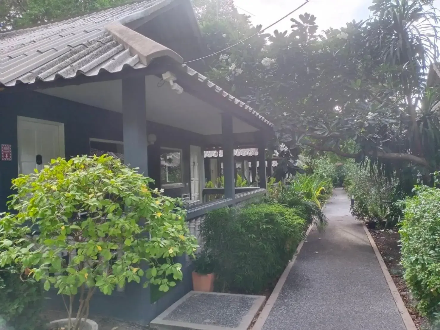 Property Building in Let's Hyde Pattaya Resort & Villas - Pool Cabanas