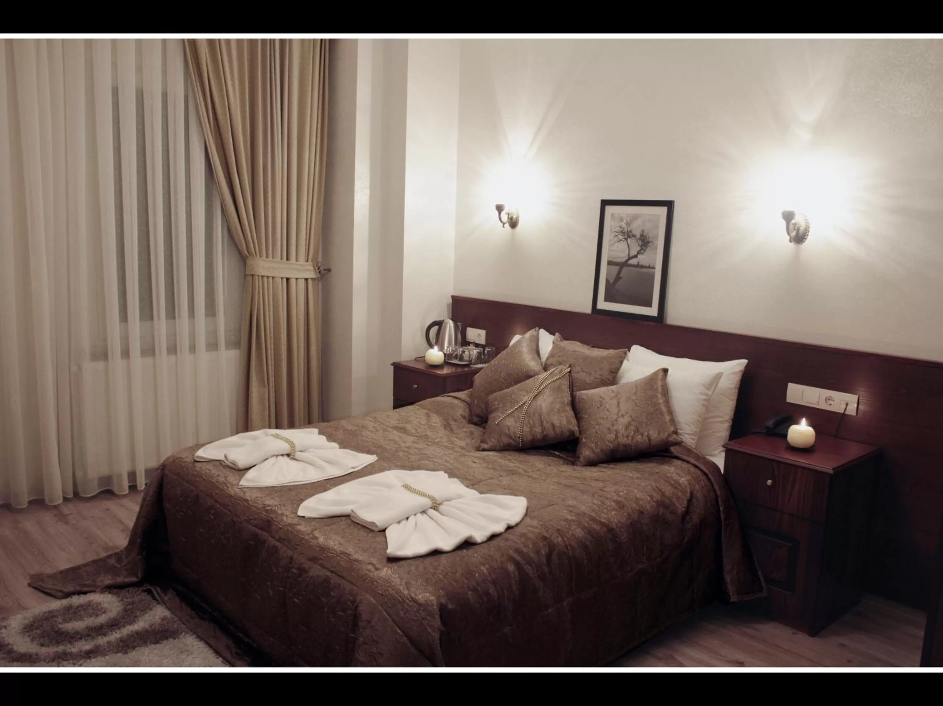 Photo of the whole room, Bed in Sultanahmet Cesme Hotel