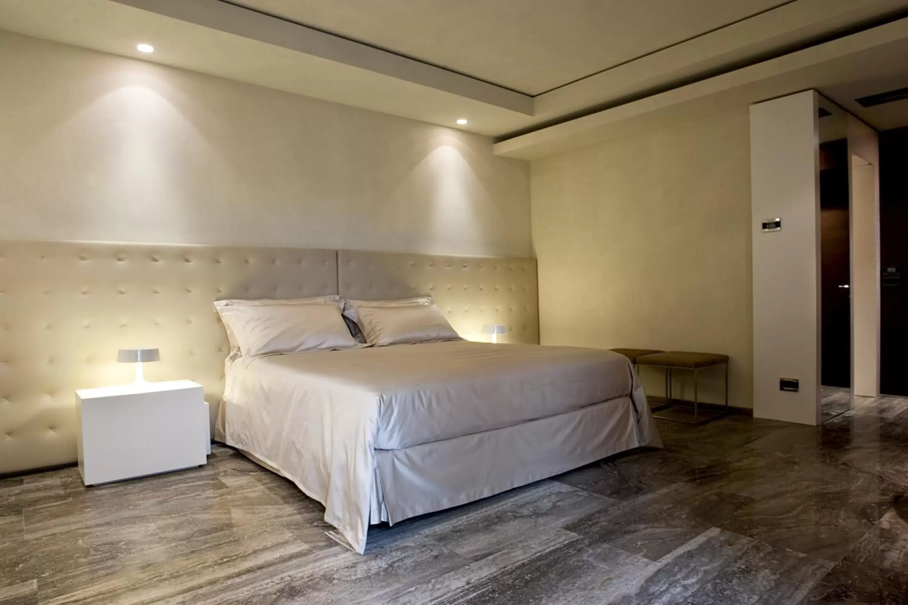 Superior Double Room in Hotel Romano House Superior Double Room in Hotel Romano House