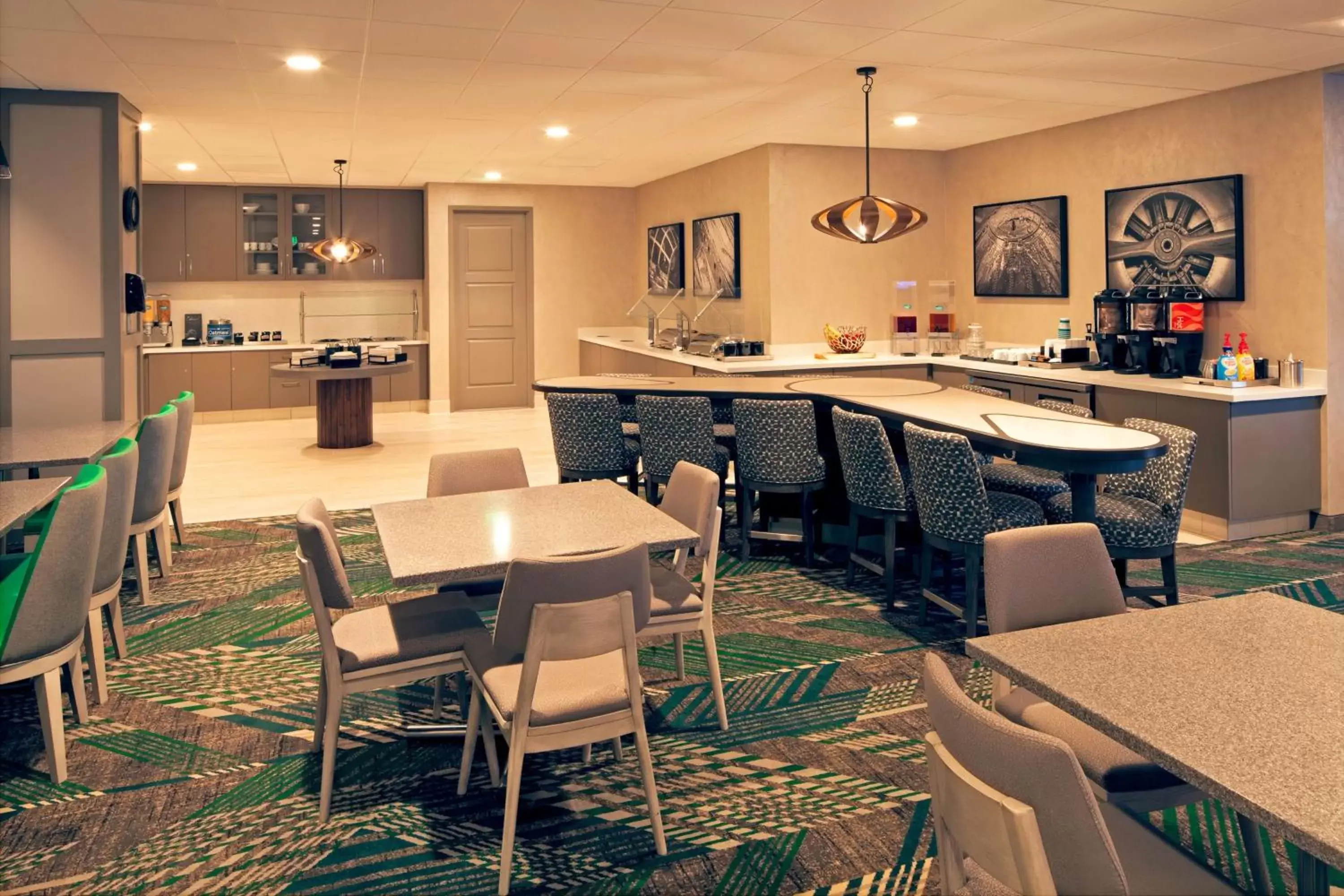 Dining area, Restaurant/Places to Eat in Homewood Suites By Hilton Los Angeles International Airport