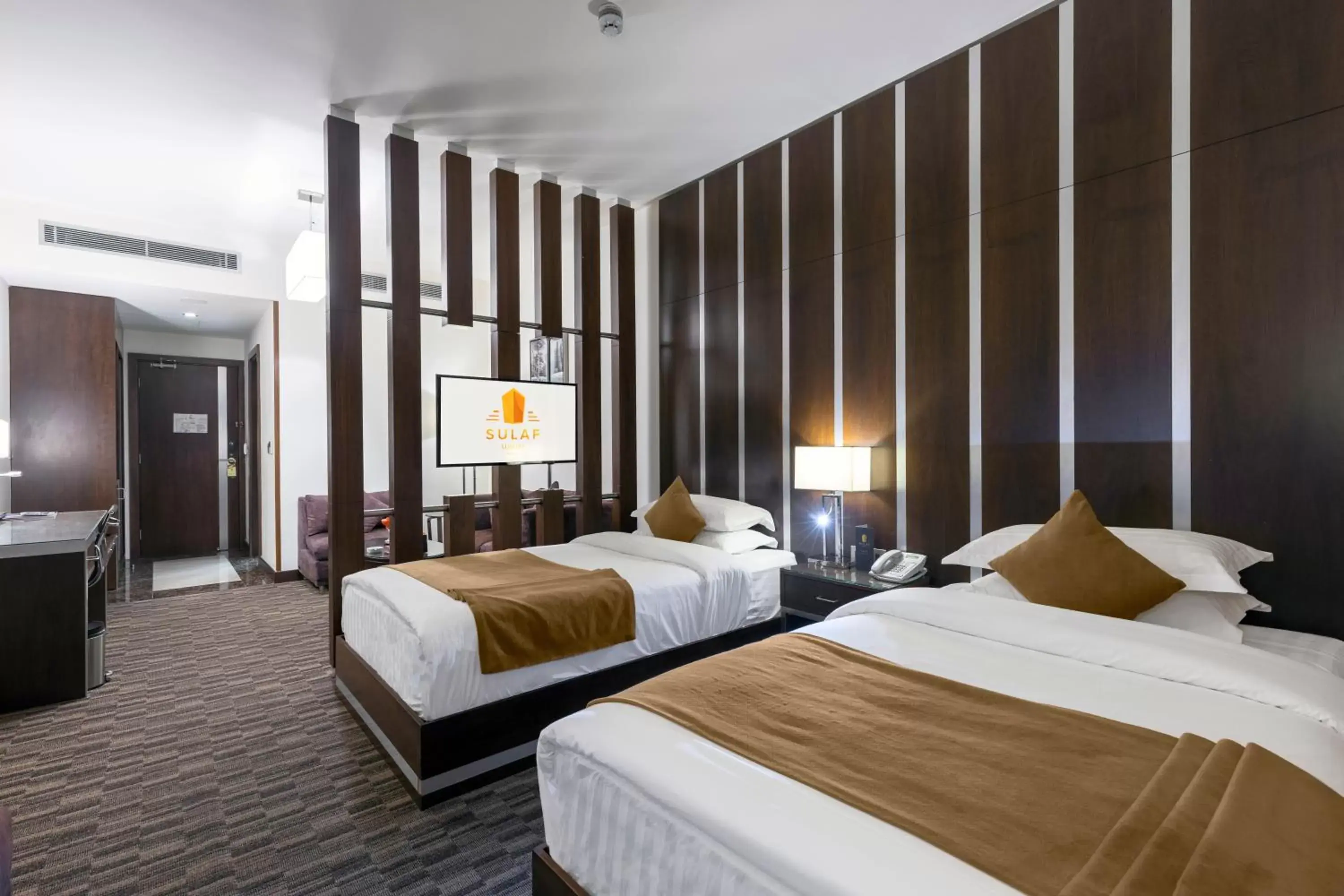 Bedroom, Bed in Sulaf Luxury Hotel