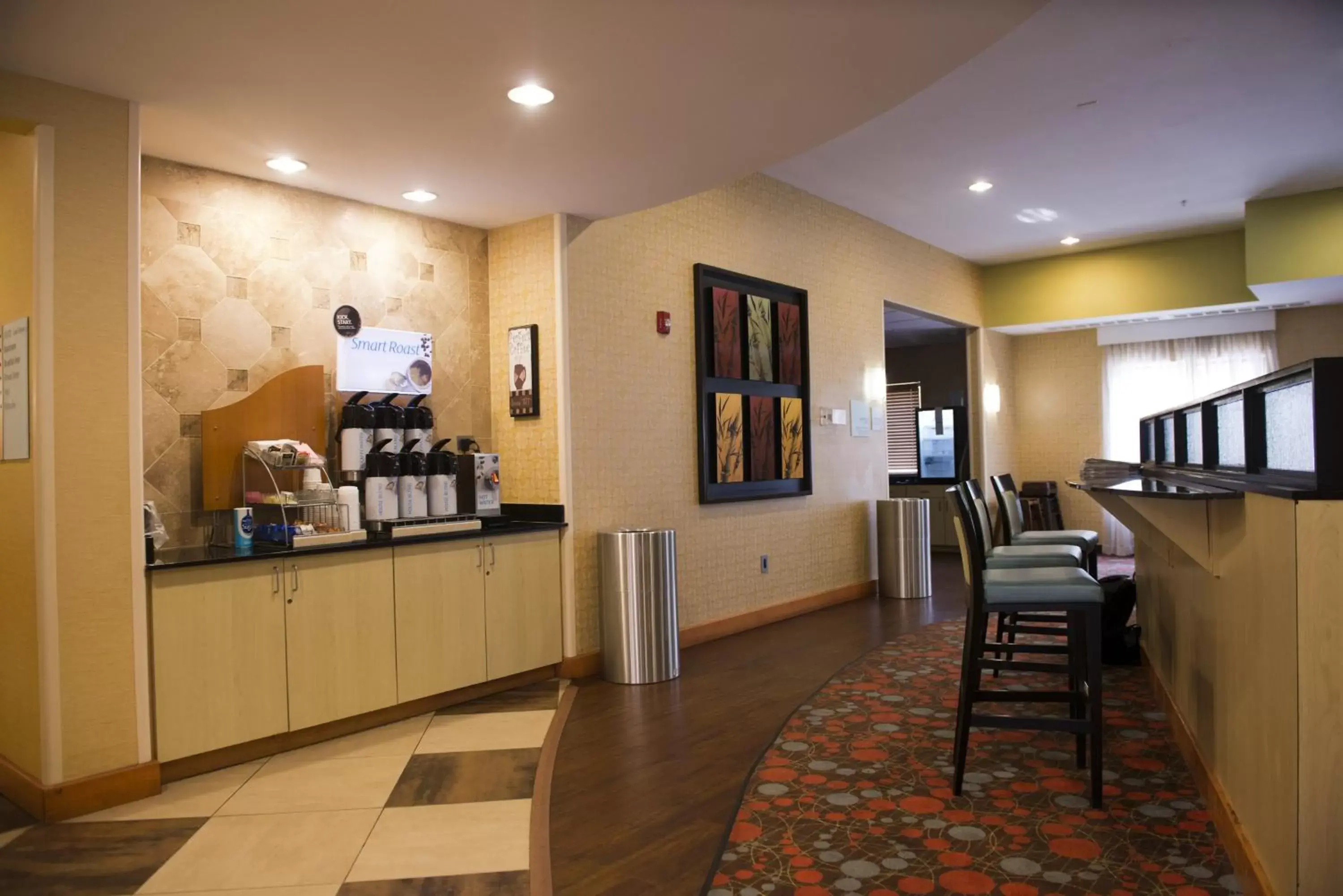 Restaurant/places to eat, Kitchen/Kitchenette in Holiday Inn Express Hotel & Suites Atlanta East - Lithonia, an IHG Hotel