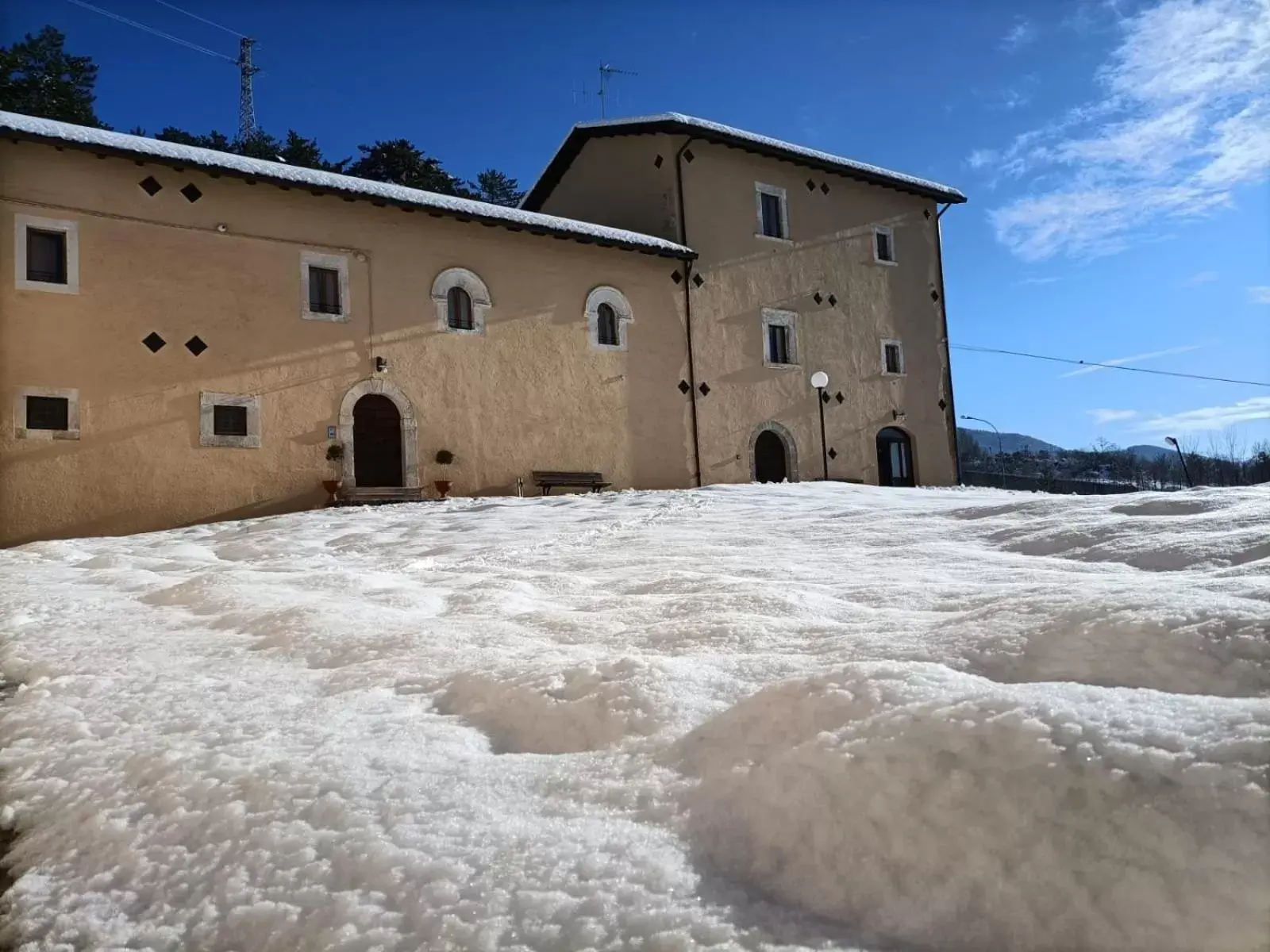 Property building, Winter in Casa Fra Ambrogio