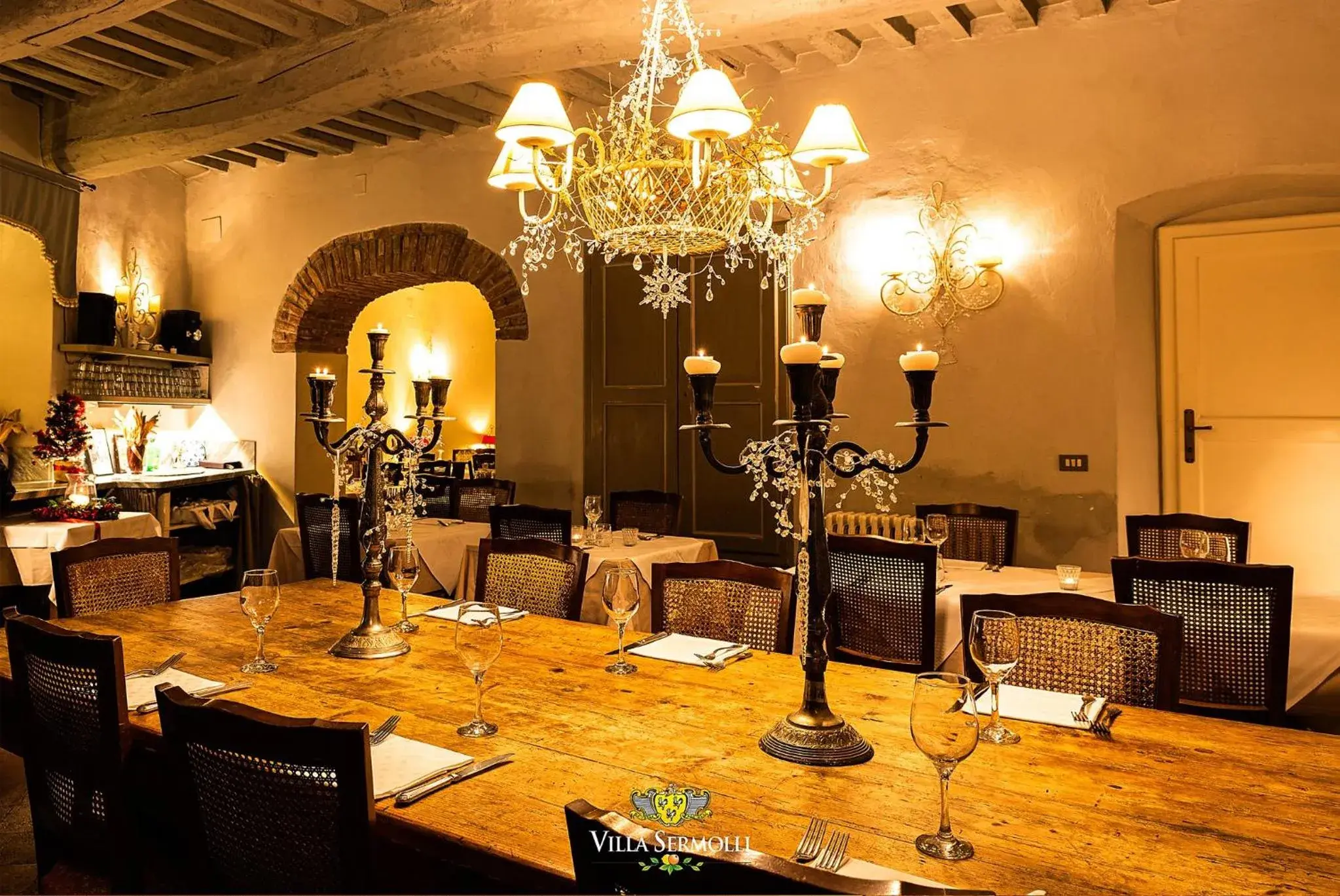 Restaurant/Places to Eat in Hotel Villa Sermolli