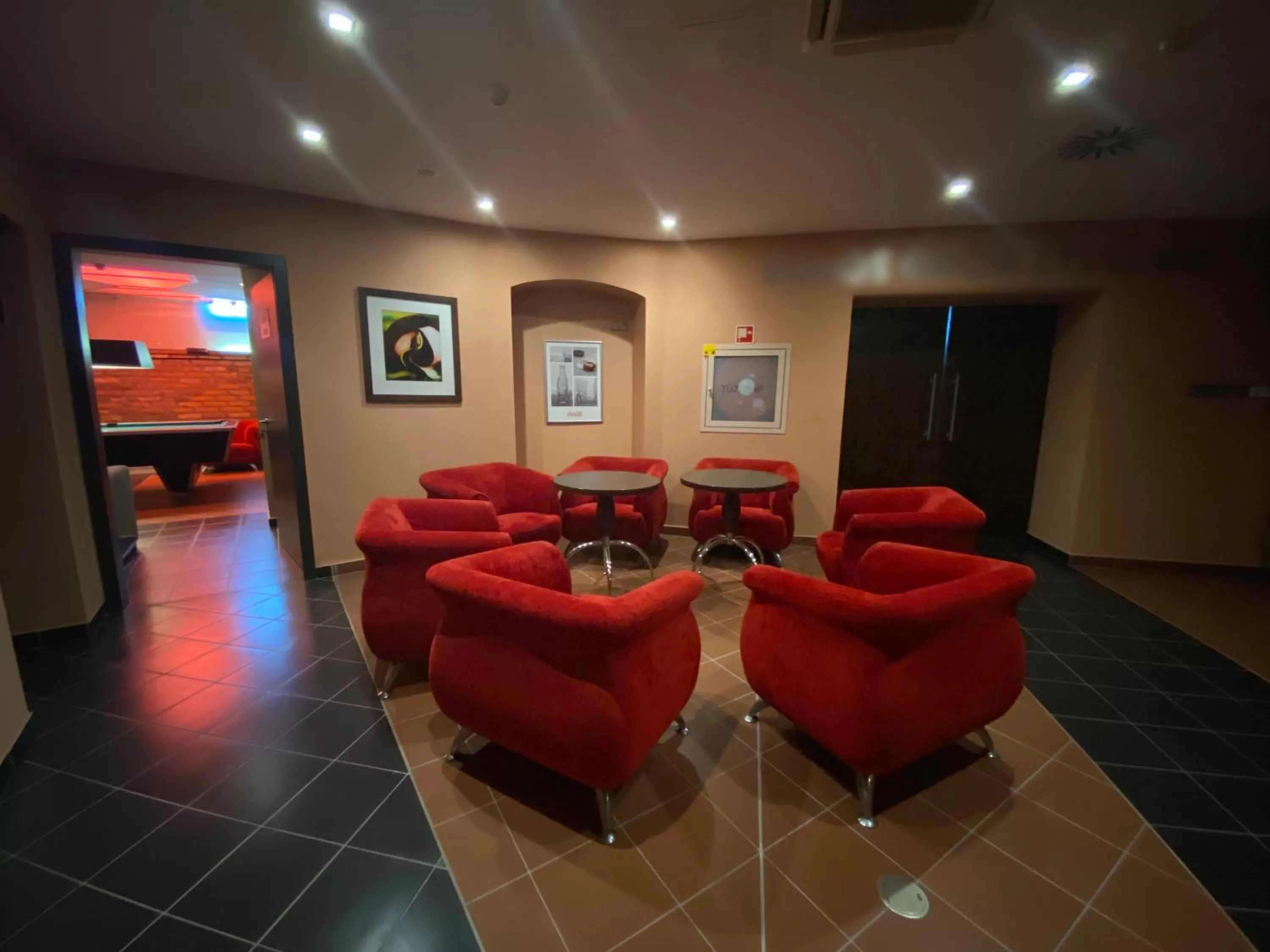 Billiard in Boutique Hotel Sopianae