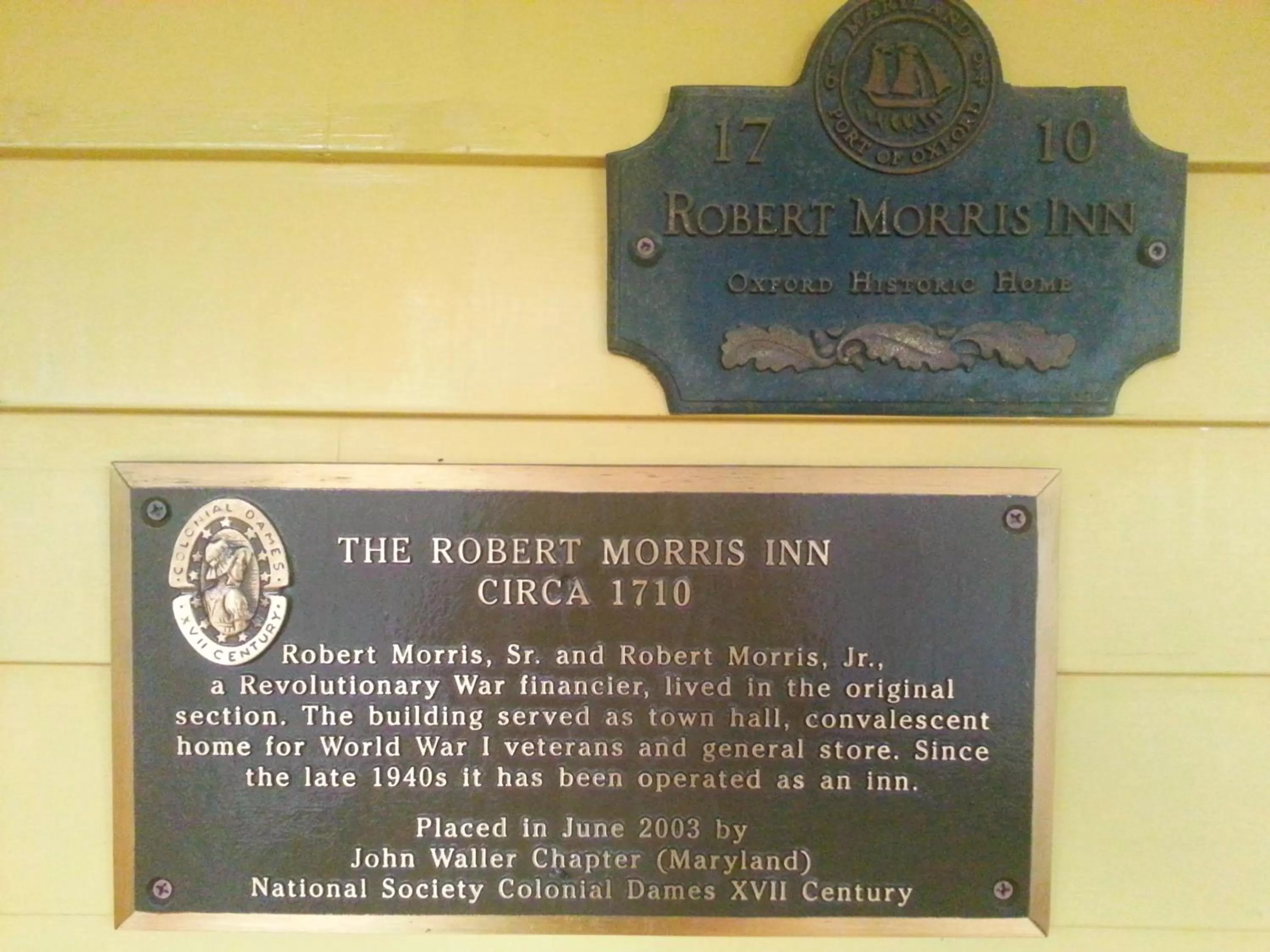 Facade/entrance in The Robert Morris Inn