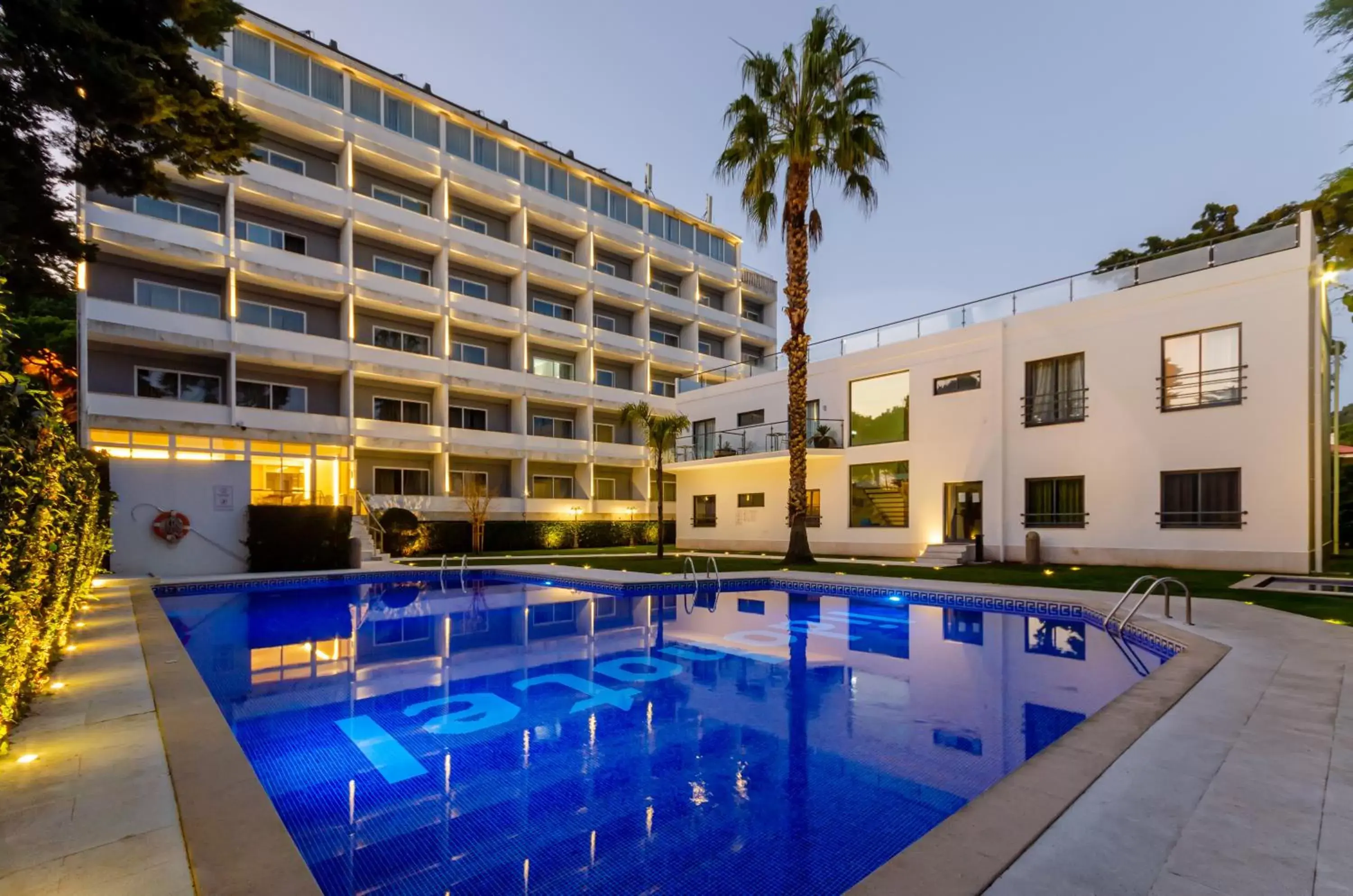 Property building, Swimming Pool in Hotel Lido