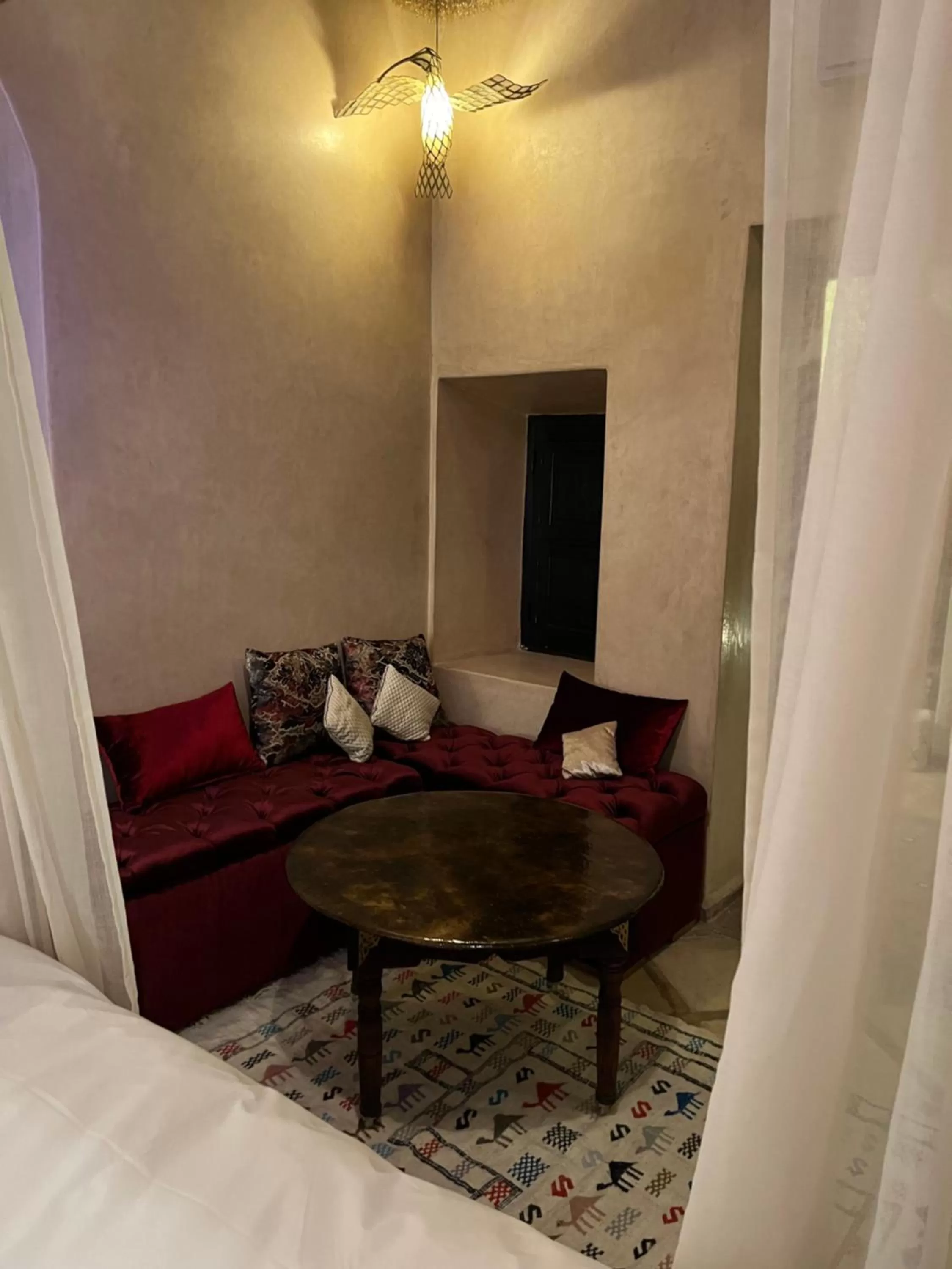 Bed, Seating Area in Riad Al Ibtikar