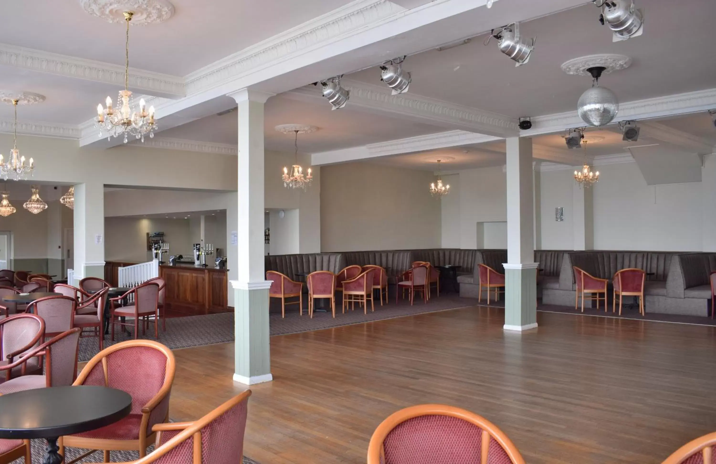 Banquet/Function facilities, Restaurant/Places to Eat in The Babbacombe Hotel
