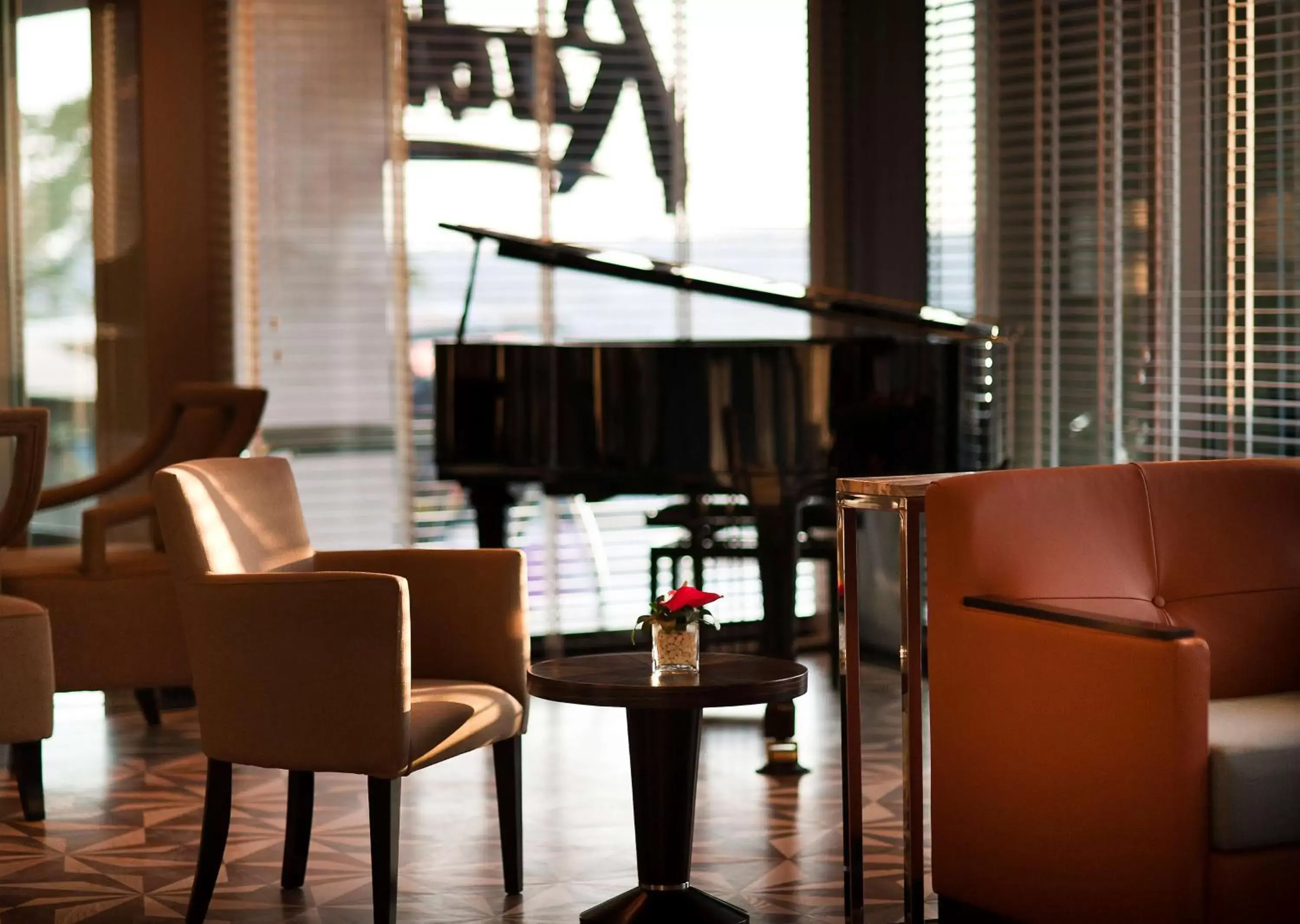 Lounge or bar in Radisson Blu Hotel Istanbul Pera