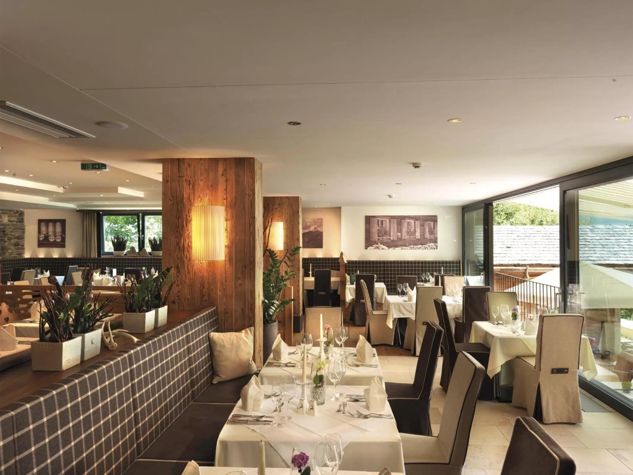 Restaurant/places to eat in Hotel Kaprunerhof