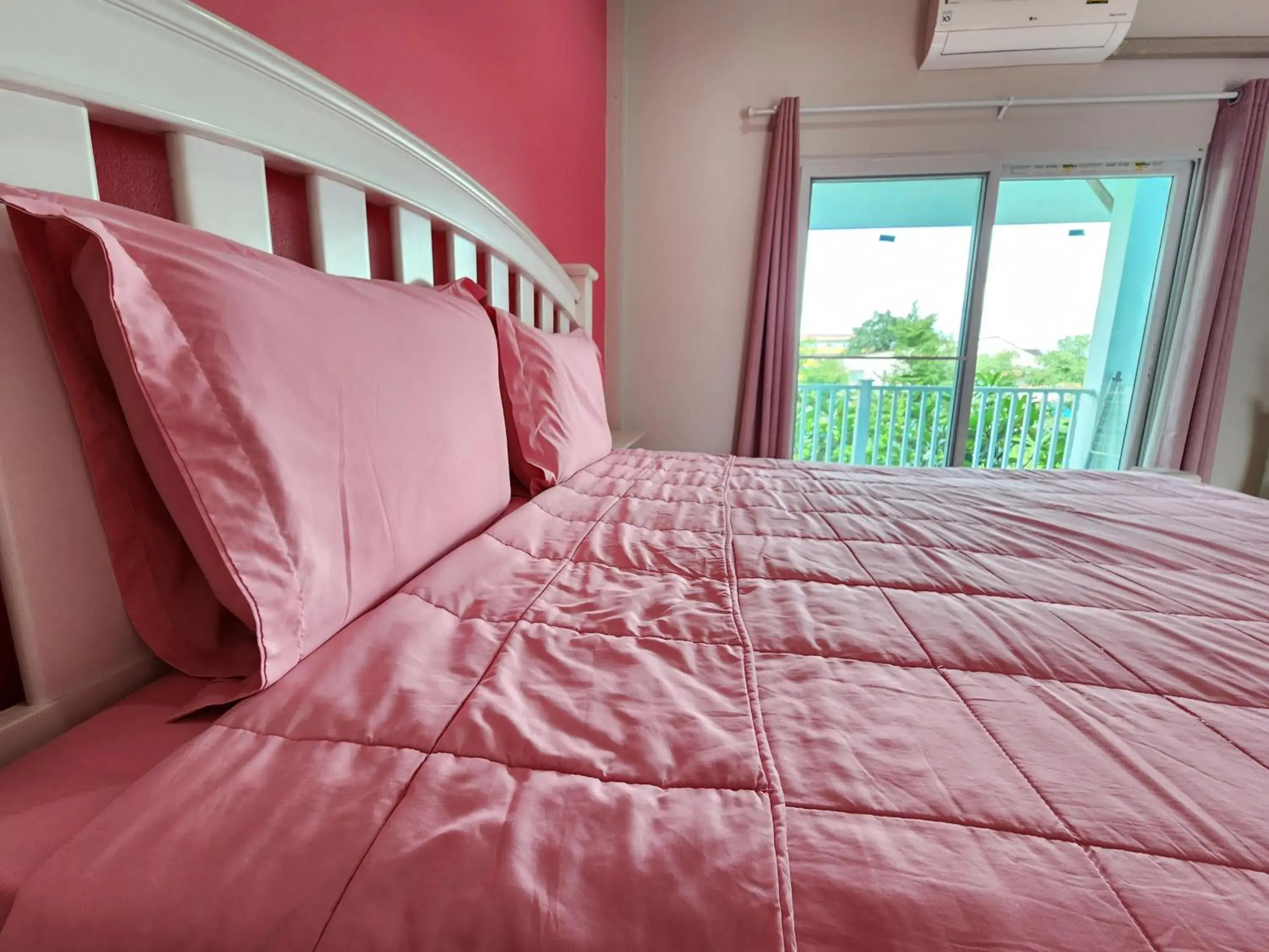 Bed in Vanilla Ville Resort