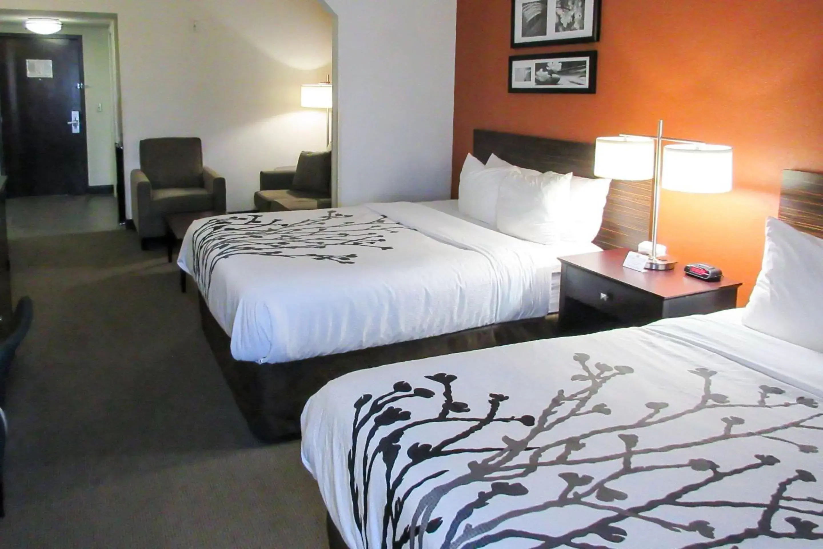 Photo of the whole room, Bed in Sleep Inn & Suites Dania Beach