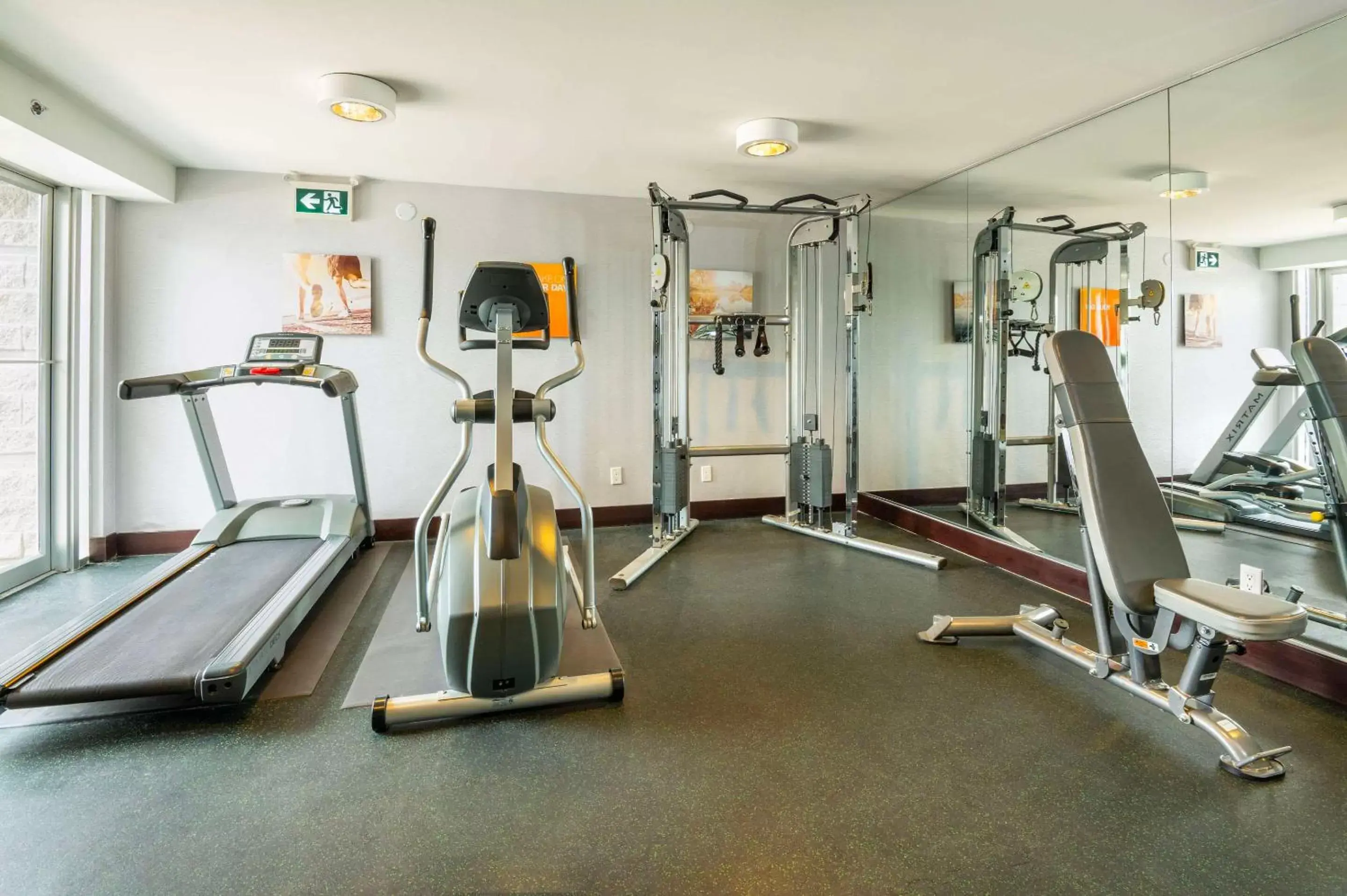 Fitness centre/facilities, Fitness Center/Facilities in Comfort Inn & Conference Centre Toronto Airport