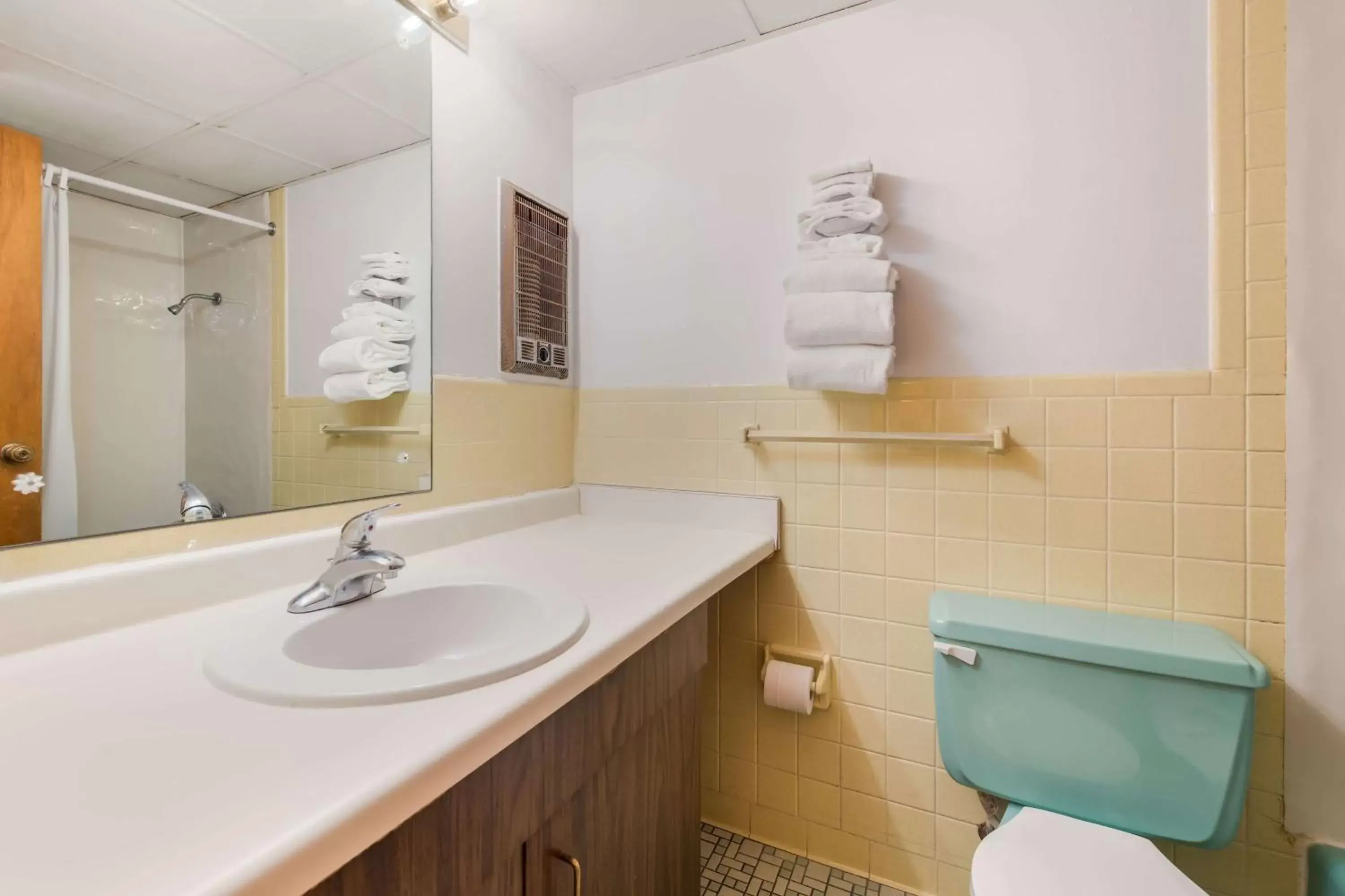 Bathroom in LeConte Motor Lodge A Ramada by Wyndham