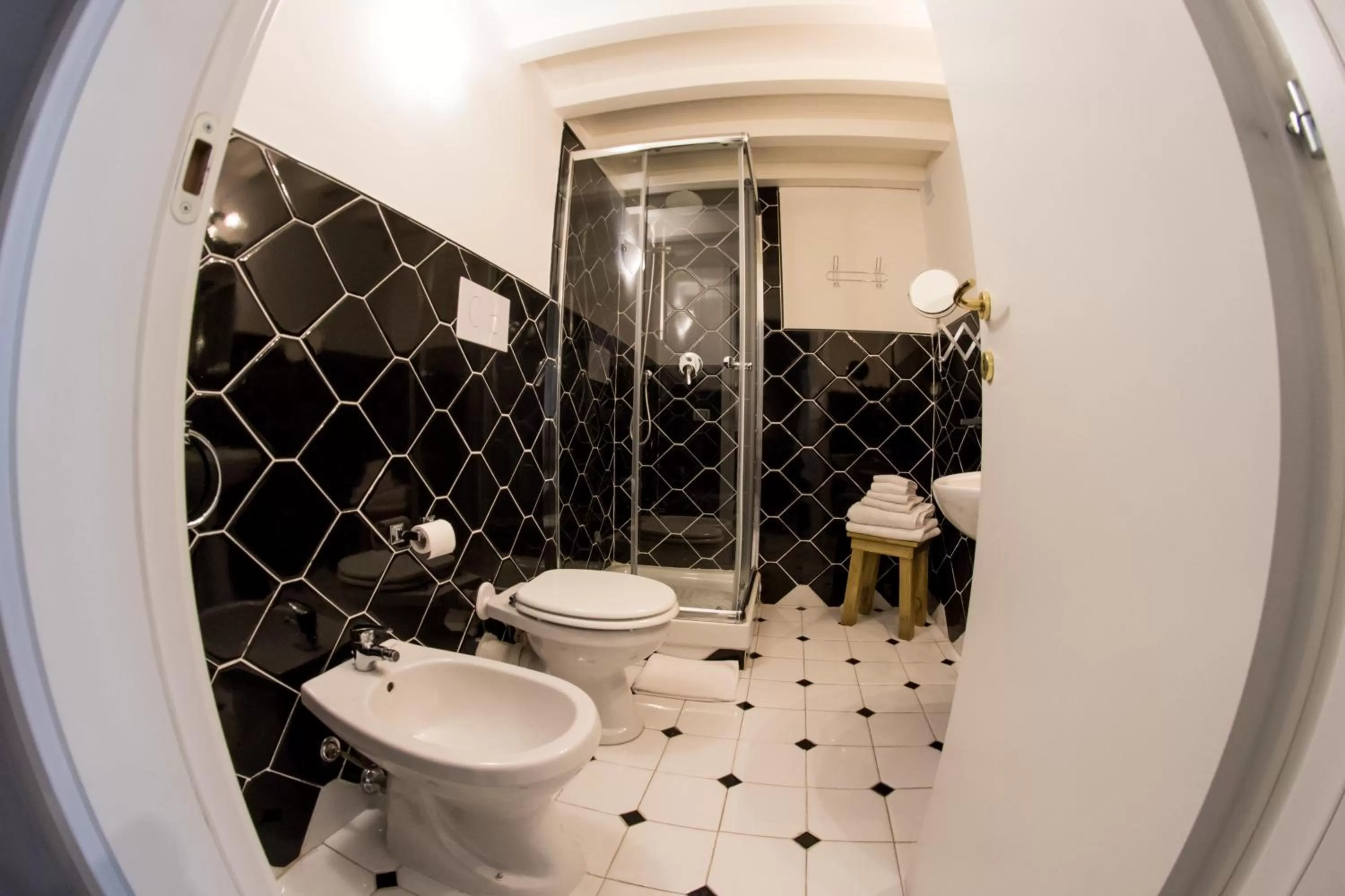 Shower in Balate Maqueda B&B