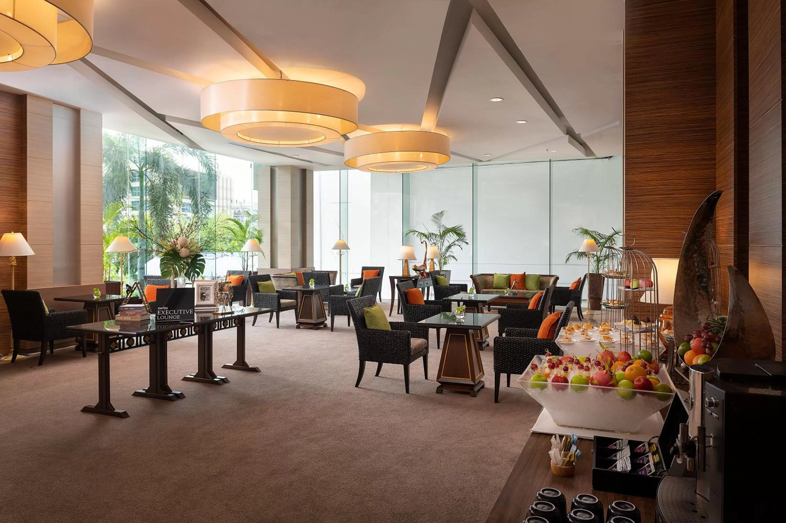 Lounge or bar in Swissotel Bangkok Ratchada