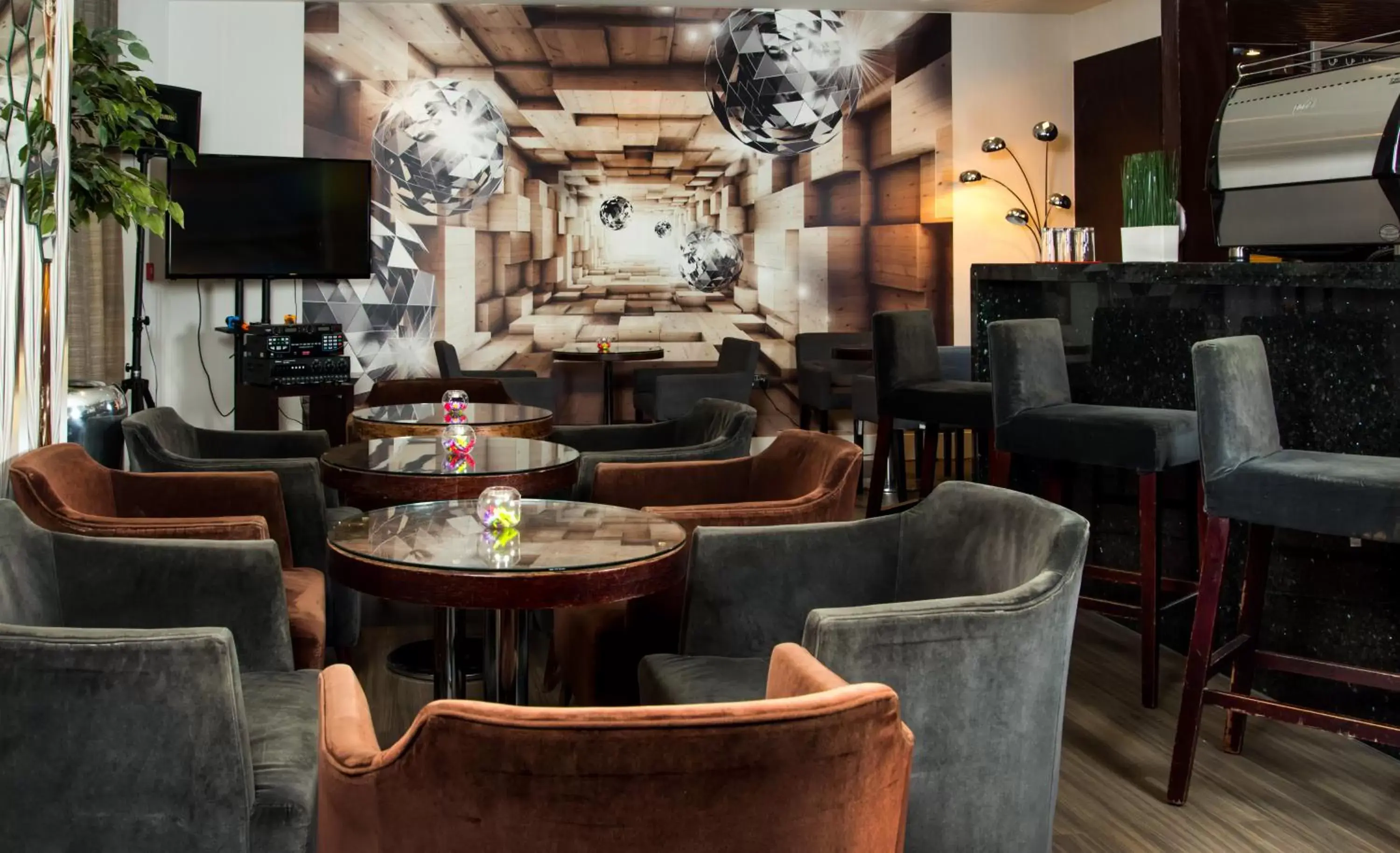 Lounge or bar, Lounge/Bar in The Park City Grand Plaza Kensington Hotel