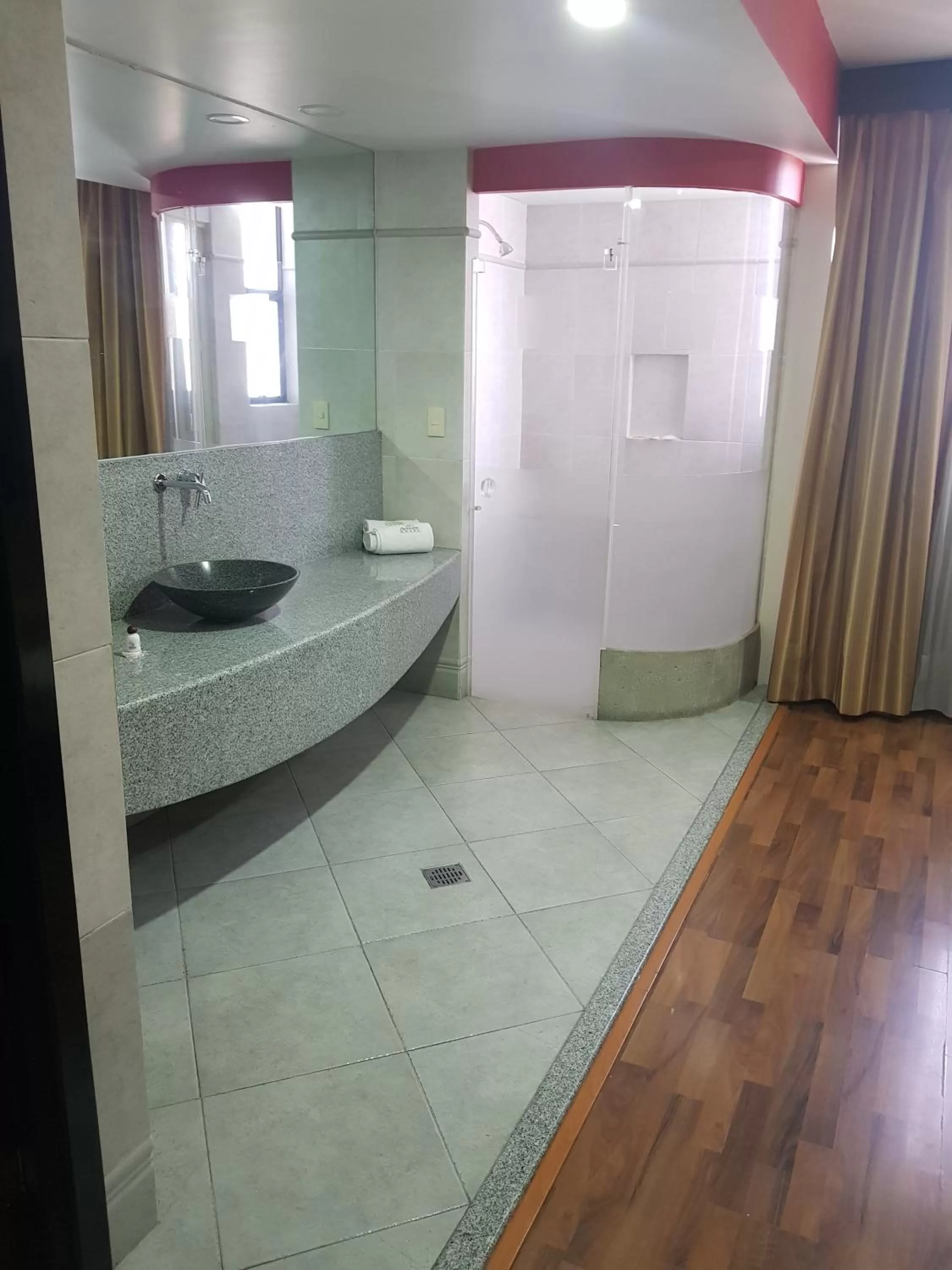 Bathroom in Hotel Paraiso