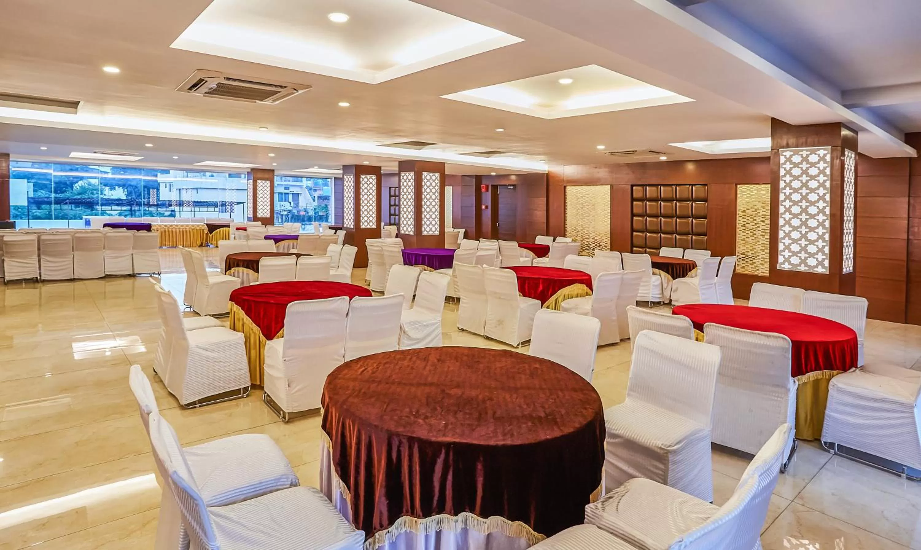 Banquet/Function facilities in Treebo Grand Legacy Elite With Roof Top Cafe