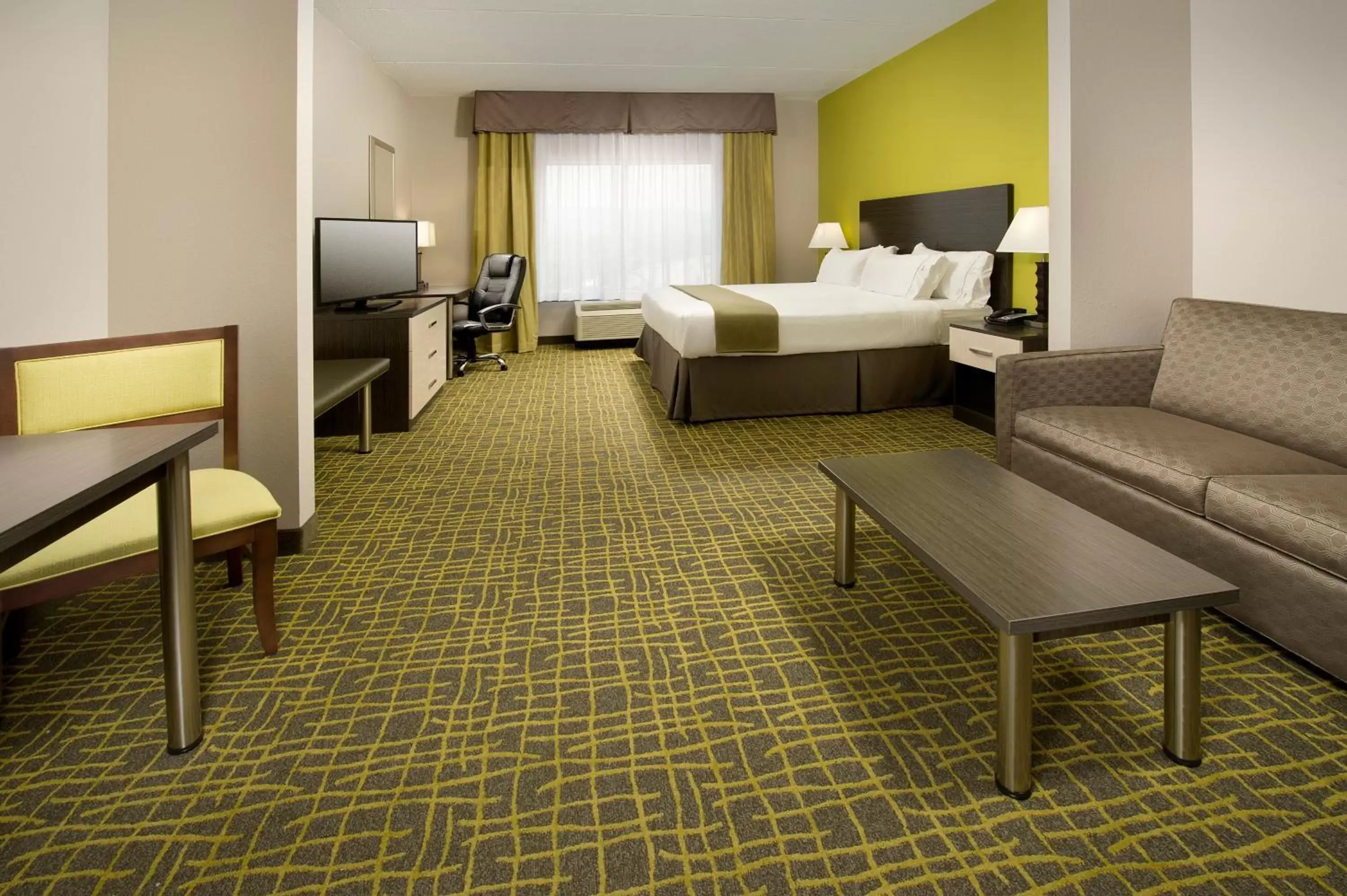 Photo of the whole room in Holiday Inn Express & Suites Caryville, an IHG Hotel