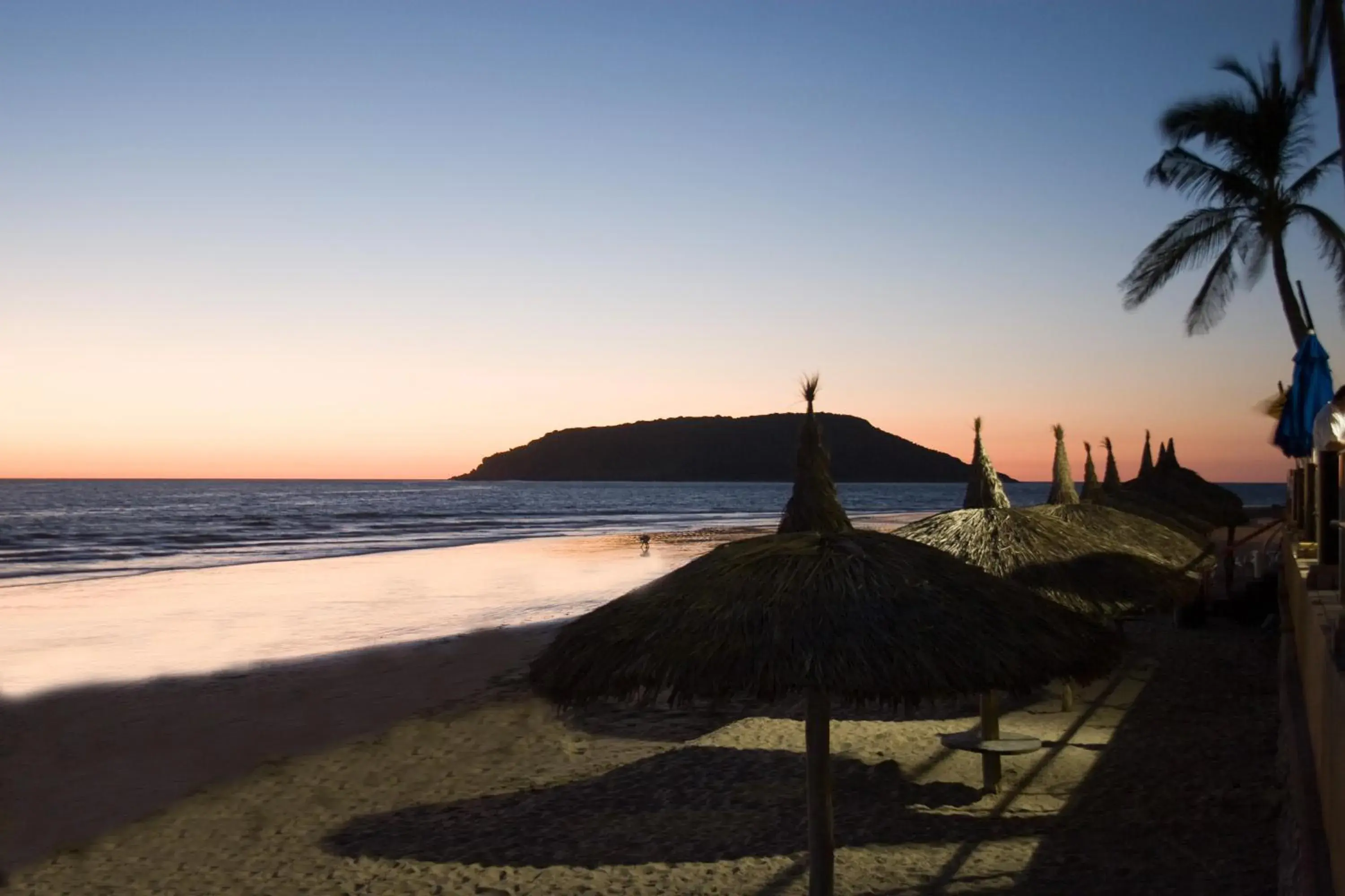 Sunset, Beach in Las Flores Beach Resort