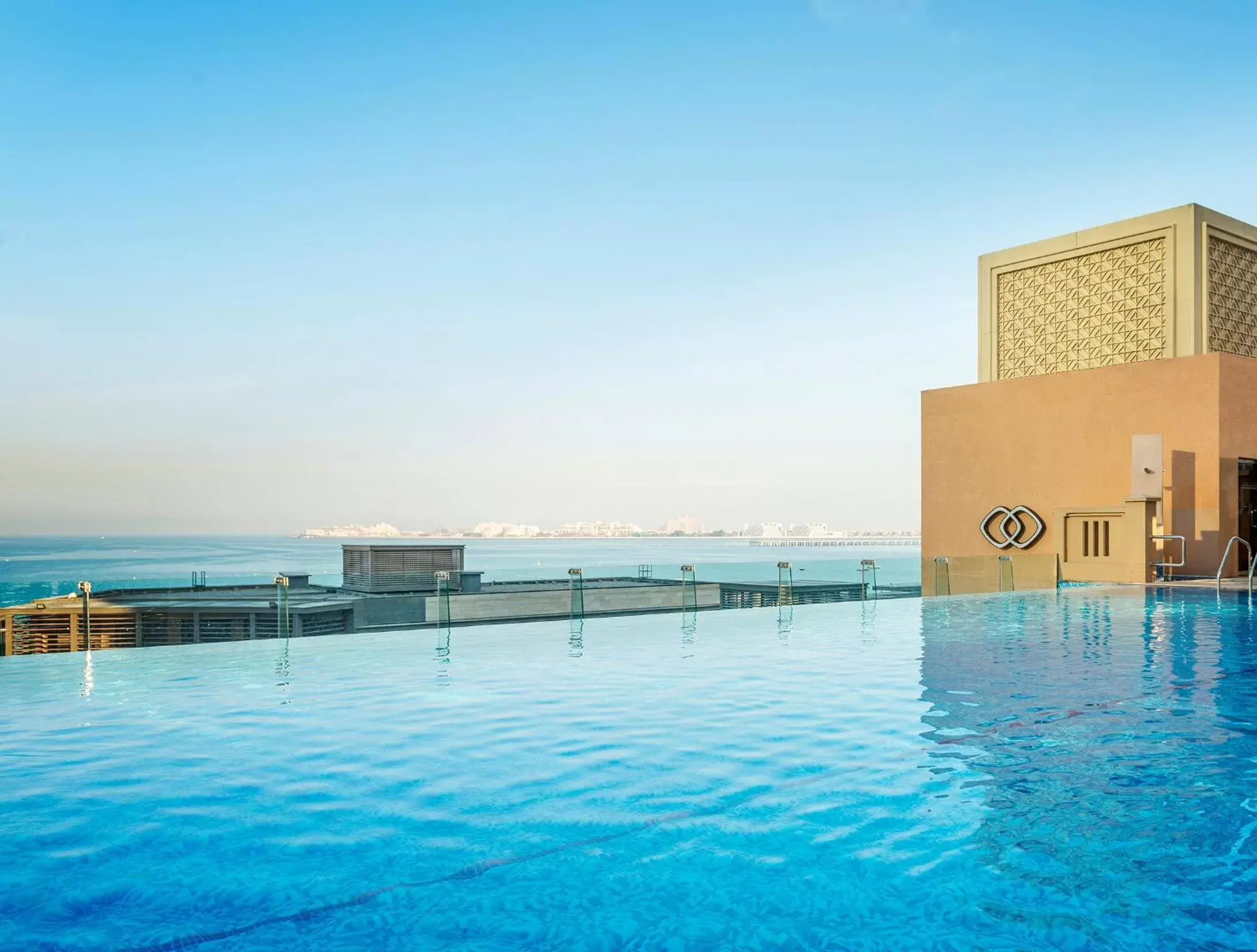 Swimming Pool in Sofitel Dubai Jumeirah Beach