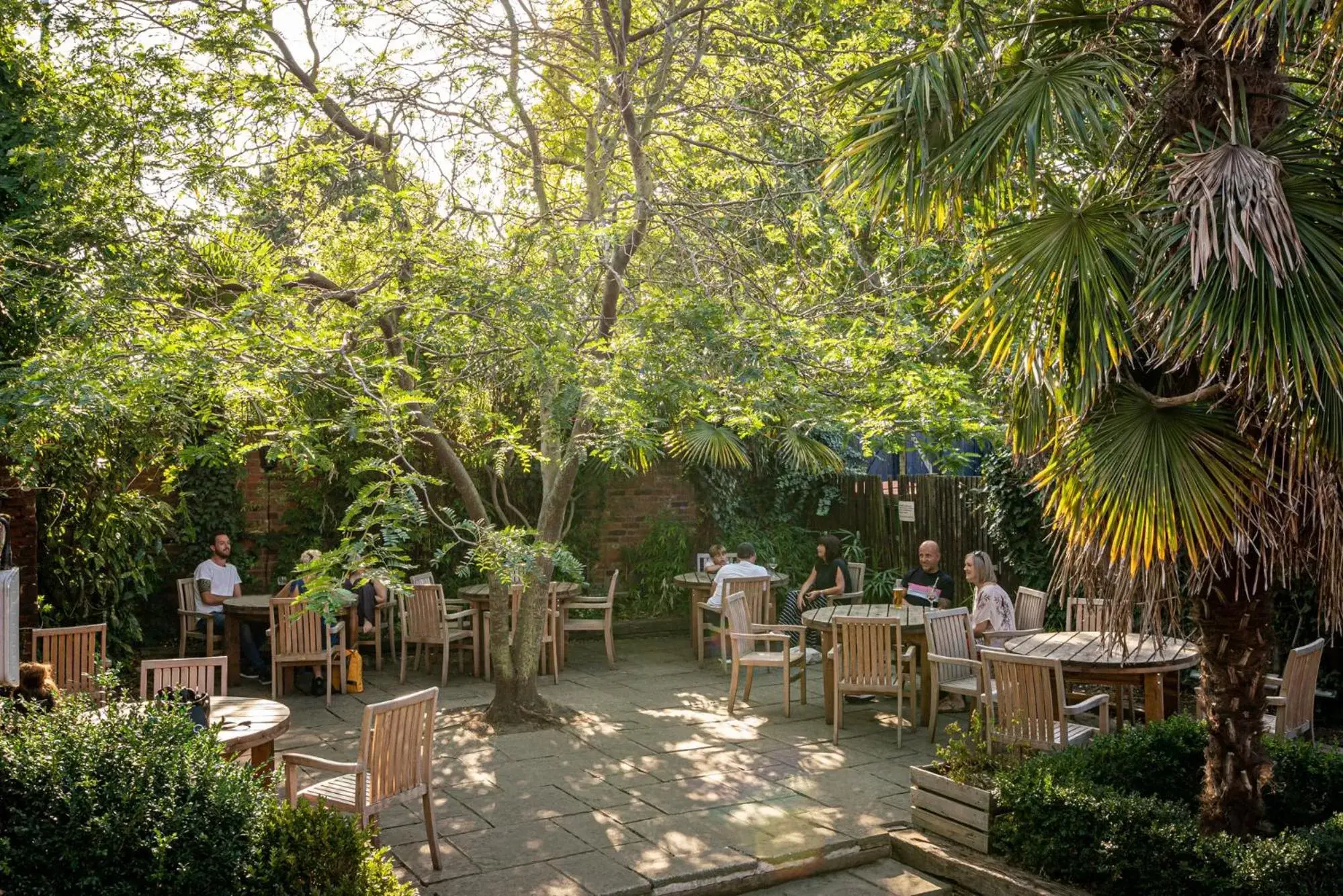 Garden view, Restaurant/Places to Eat in The Sun Inn