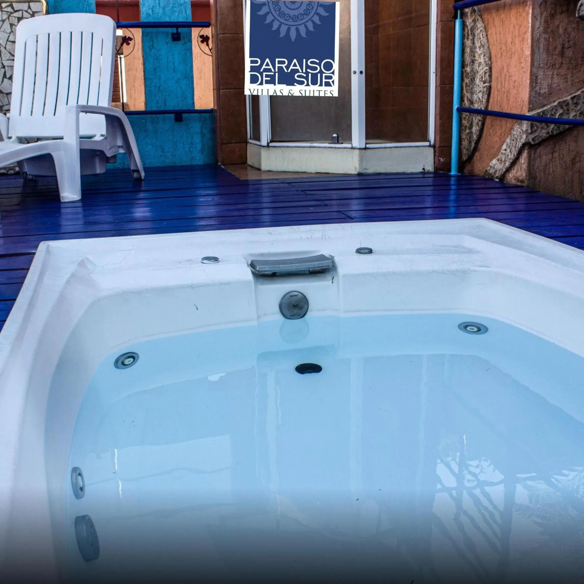 Swimming pool, Bathroom in Villas y Suites Paraiso del Sur