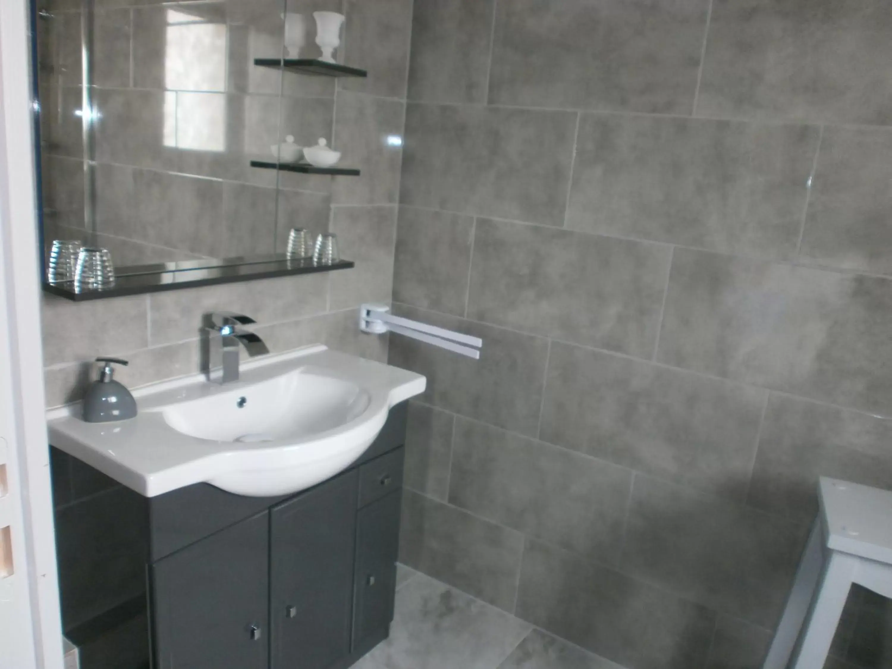 Triple Room with Terrace in la pêcherie bord de mer Triple Room with Terrace in la pêcherie bord de mer