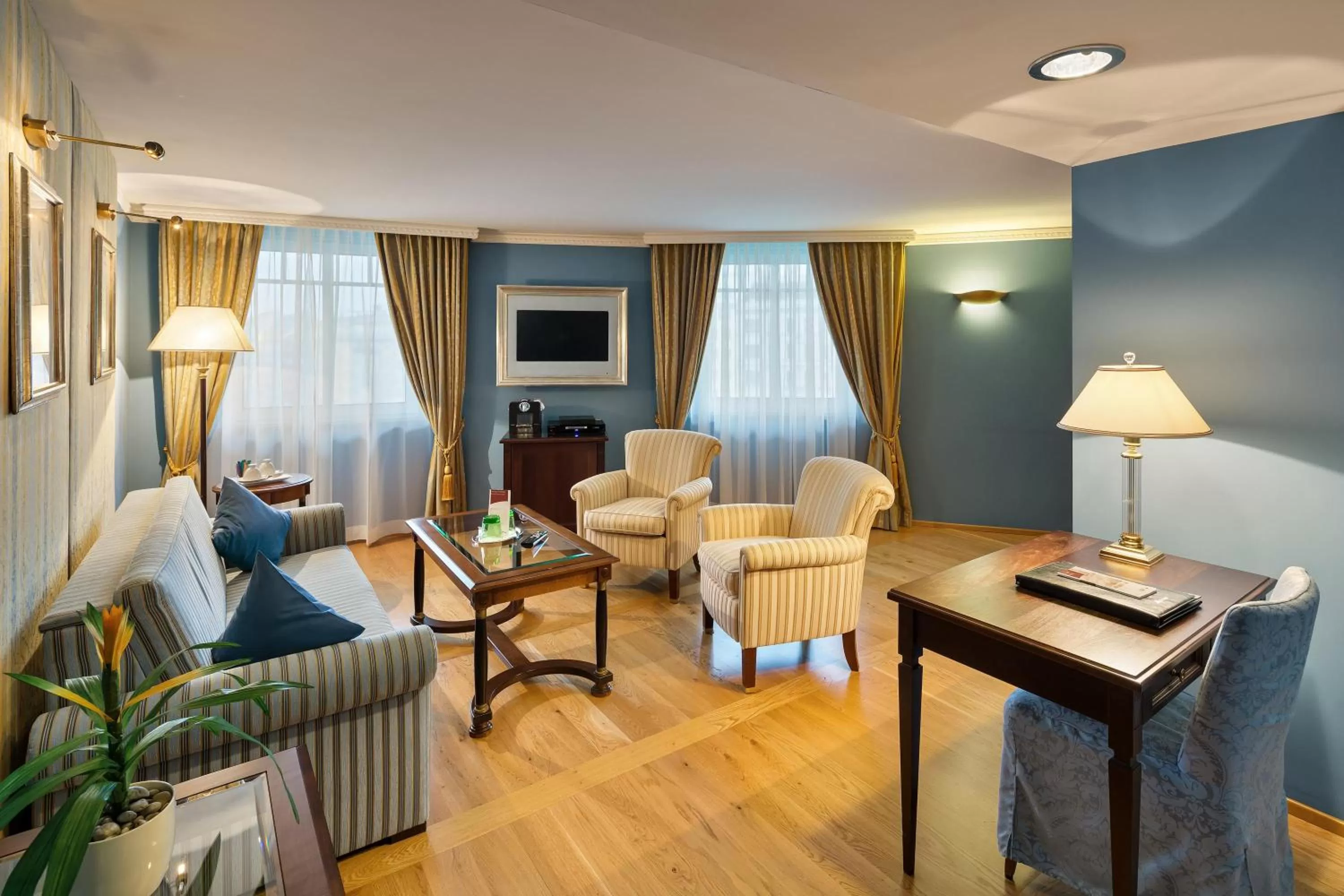 TV and multimedia in Austria Trend Hotel Ananas Wien