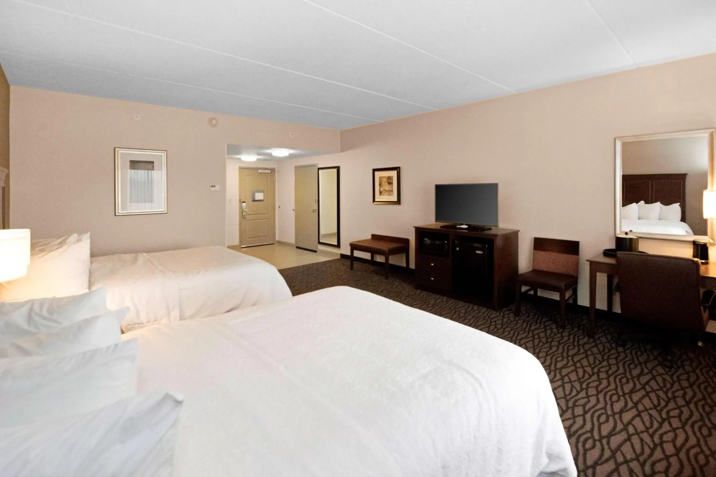 Bed in Hampton Inn Butler Bed in Hampton Inn Butler